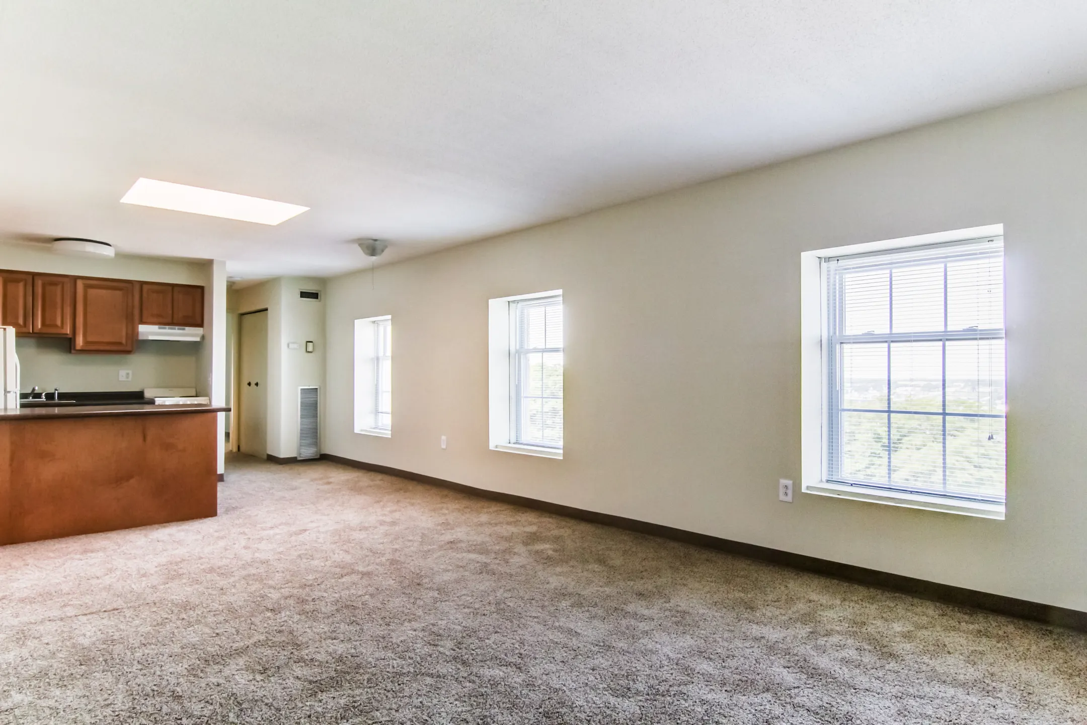 The Highlands 1800 Highland Ave Fall River, MA Apartments for Rent