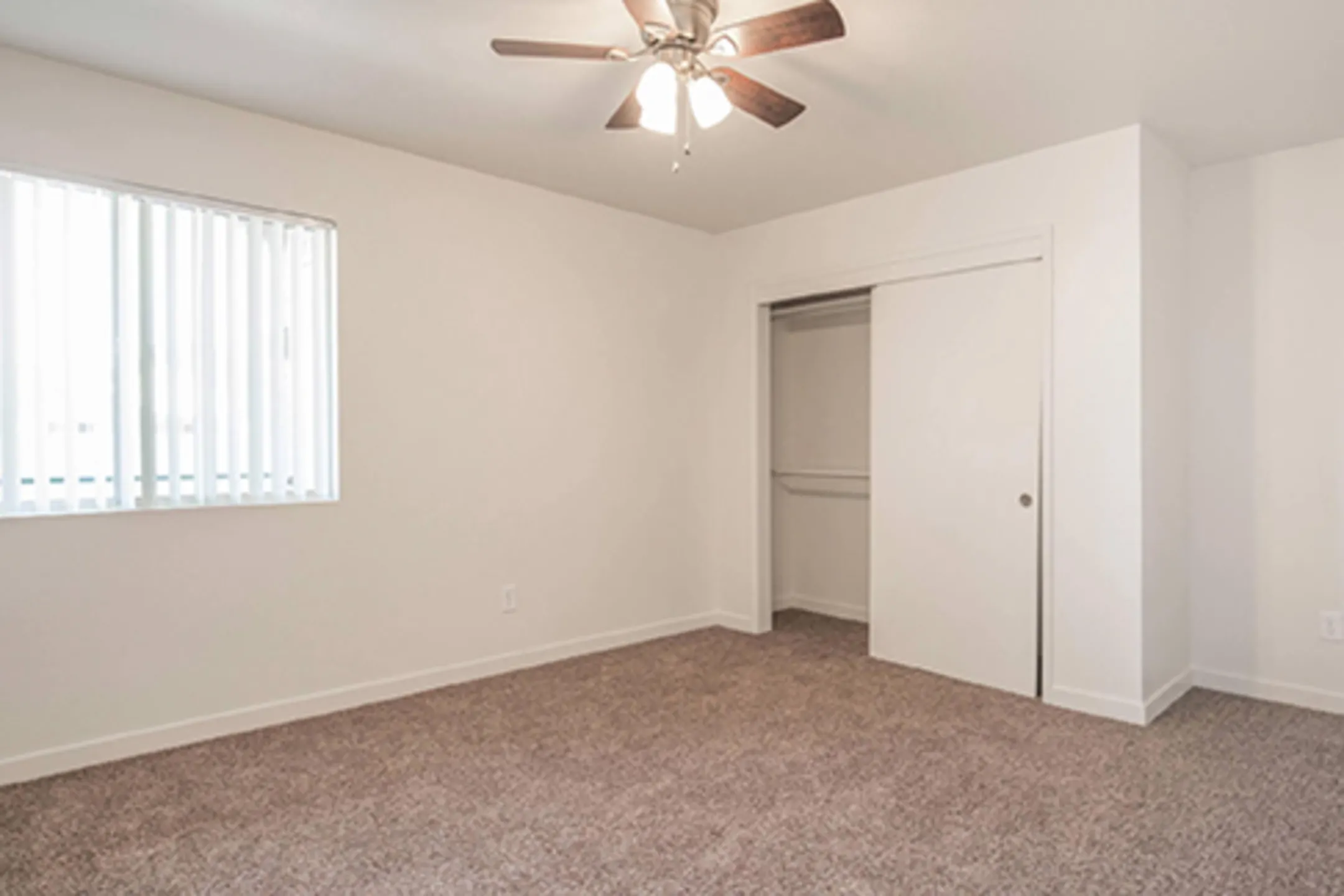 Sierra Hills Apartments - Clovis, CA 93611