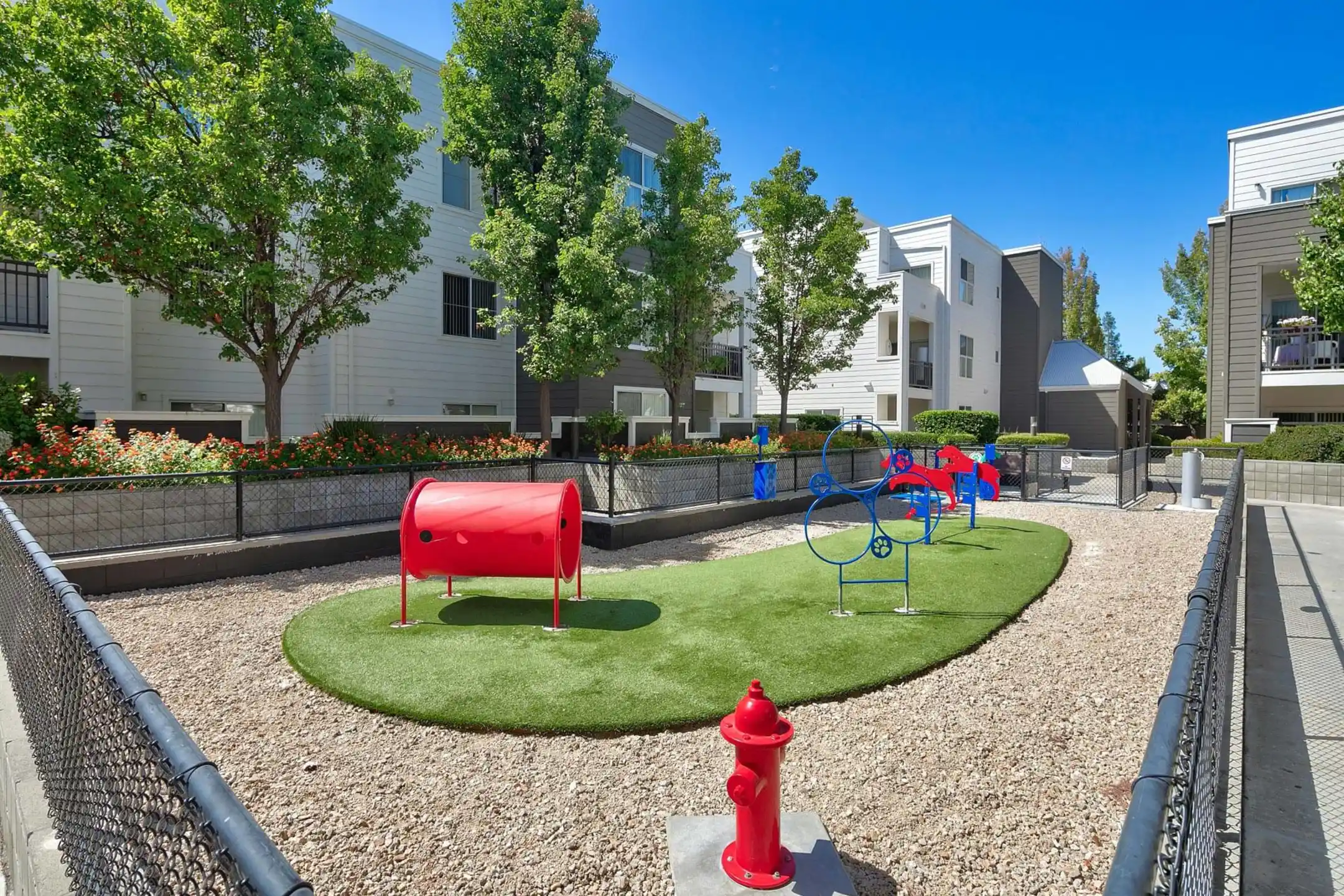 Almaden Lake Village Apartments San Jose, CA 95123