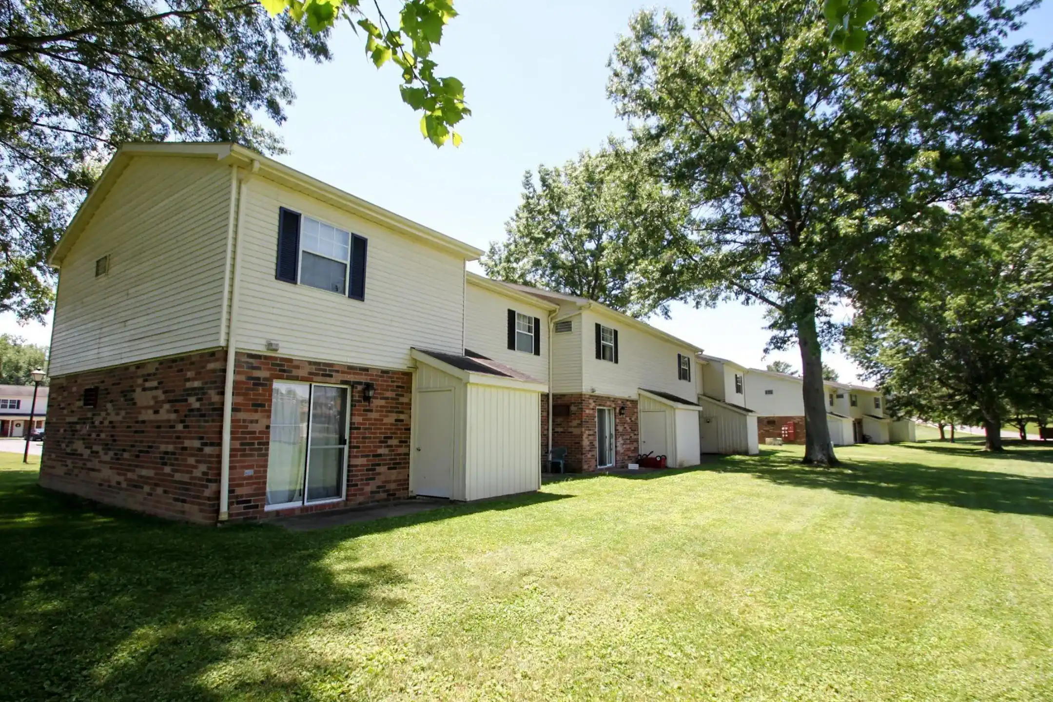 Pleasant Valley Apartments Townhomes Point Pleasant, WV 25550