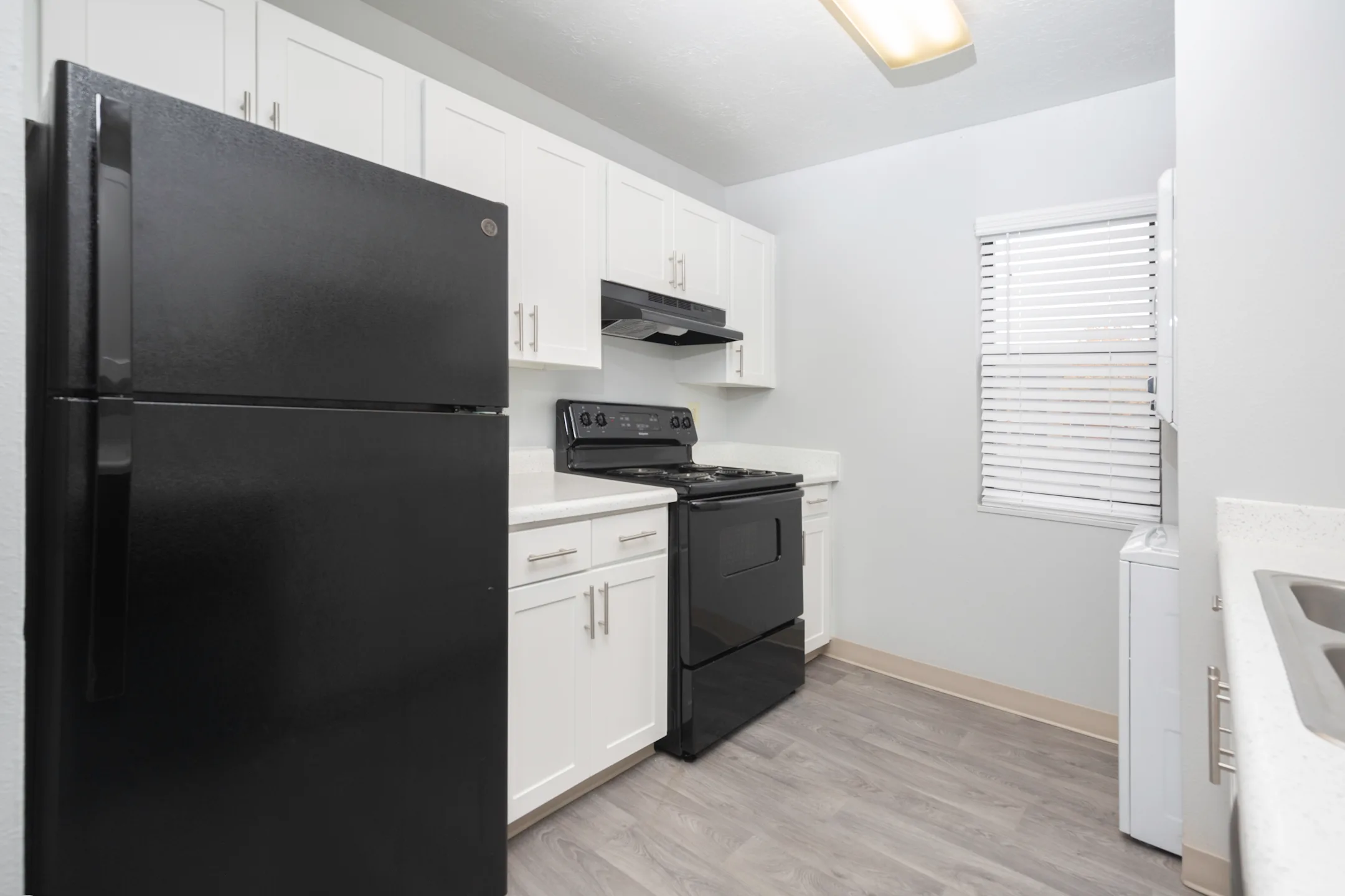 Fox Creek Apartments Layton, UT 84041