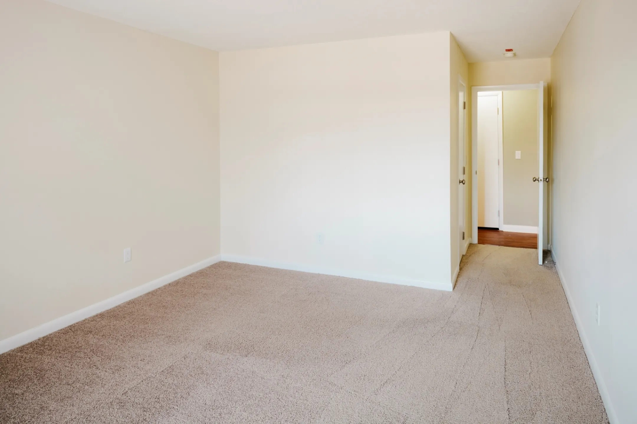 East Shore Apartments Apartments East Providence, RI 02914