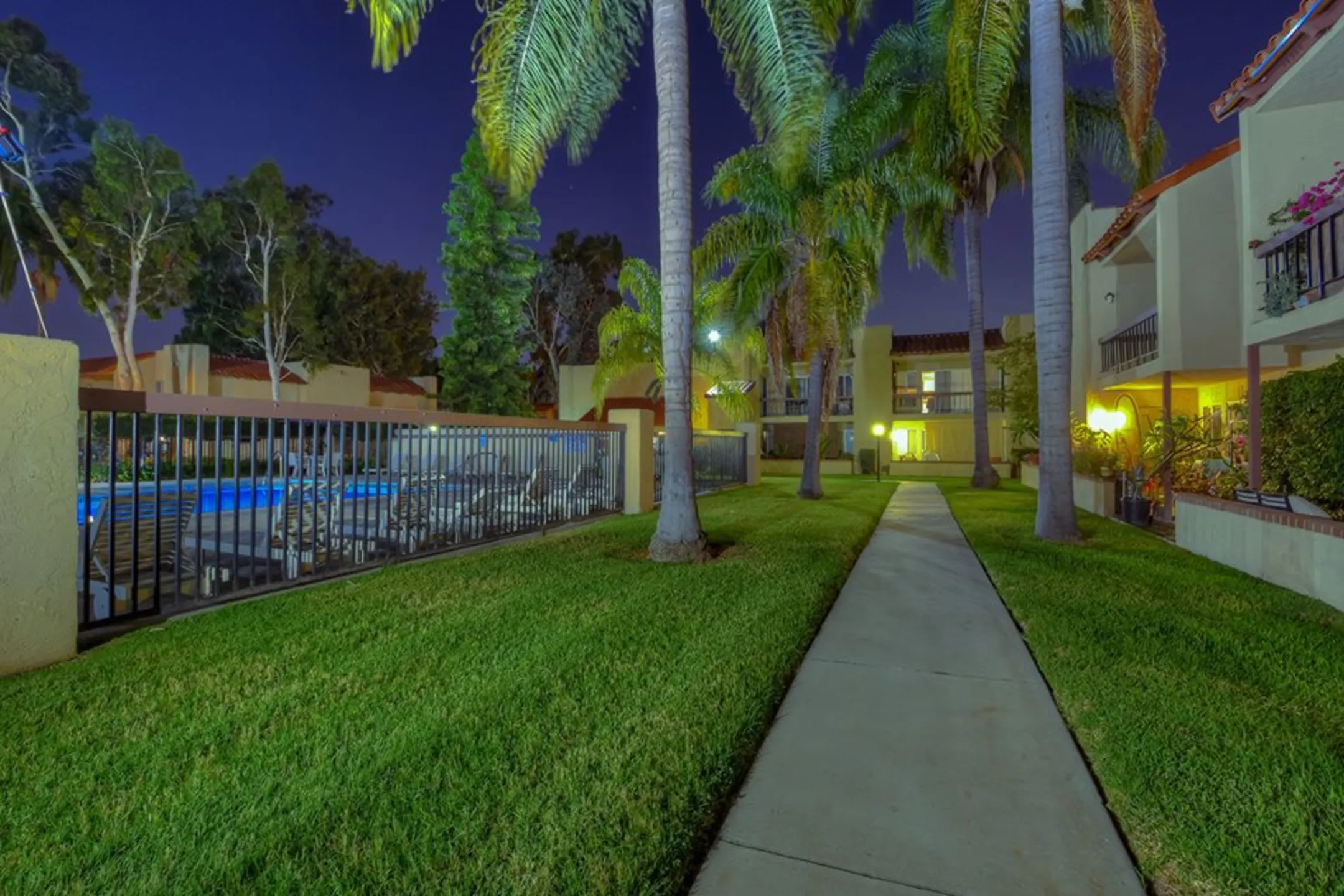 Grande Apartments Apartments Fountain Valley, CA 92708