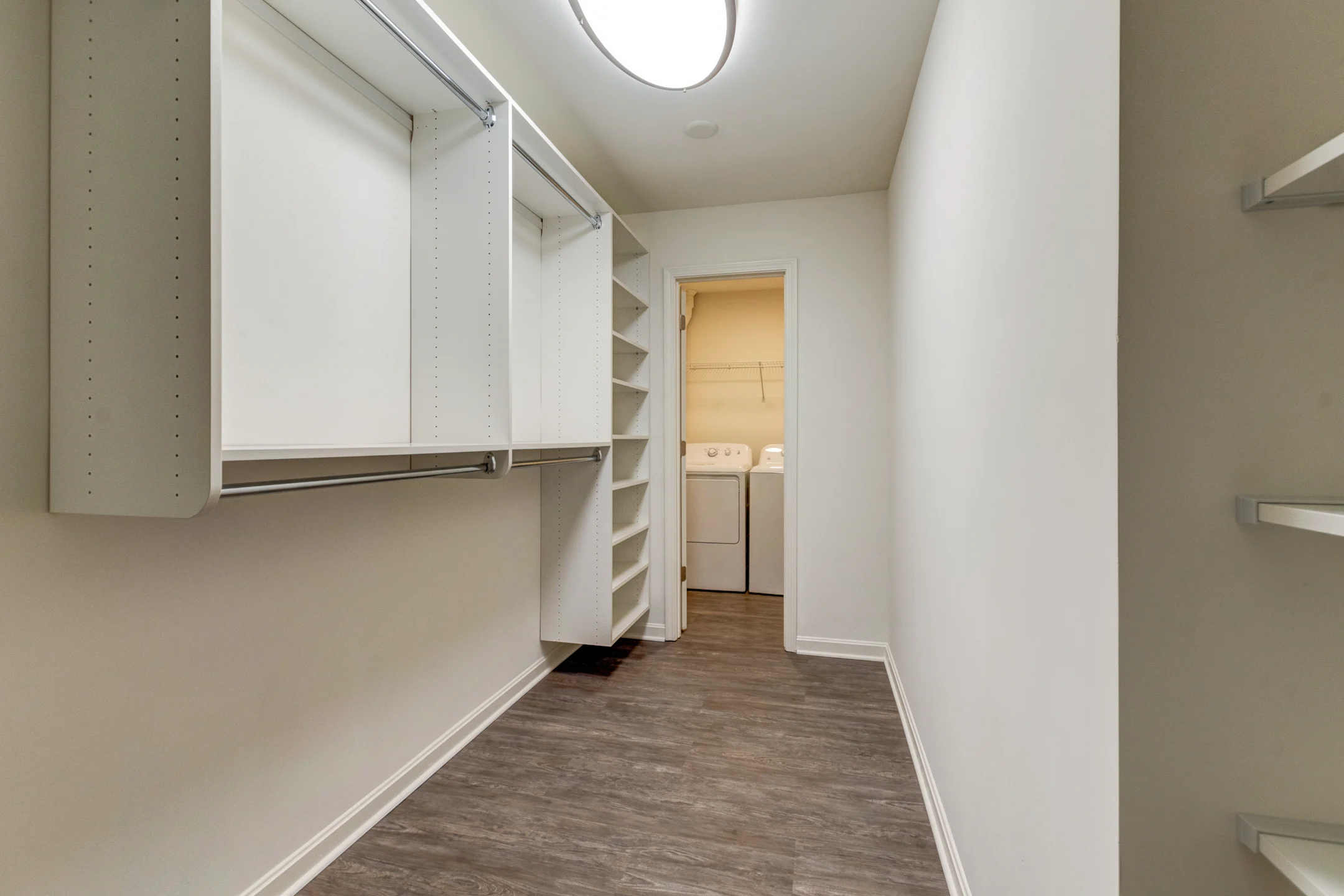 The Willows Of Plainview 9800 Willow Brook Cir Louisville, KY