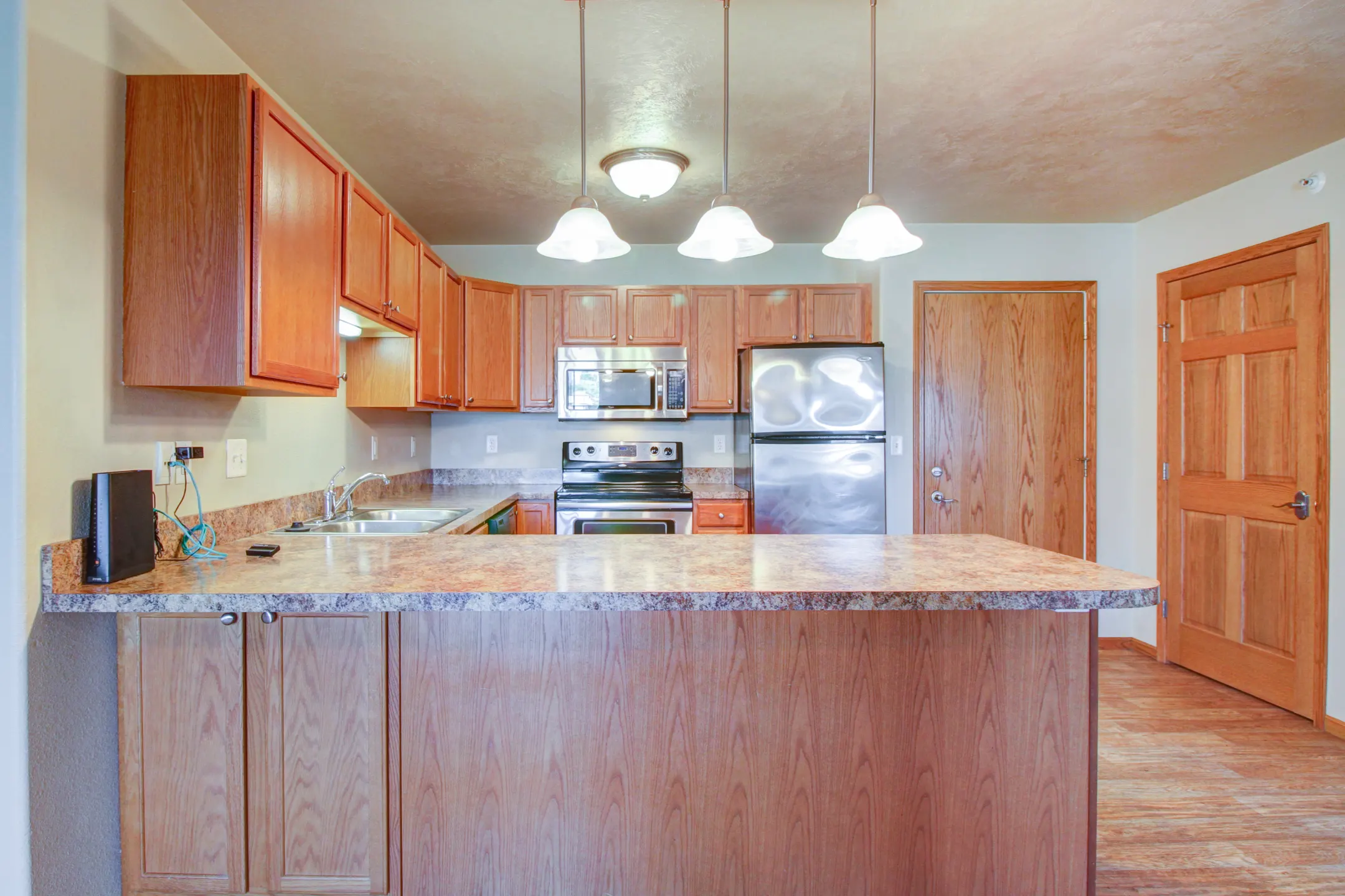 Kitchen - Northdale Apartments - Minot, ND