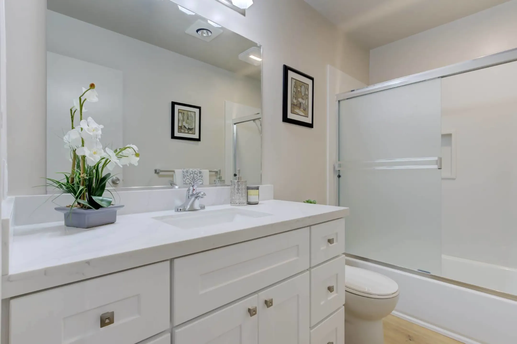 Bathroom - Crestview Apartments - Belmont, CA