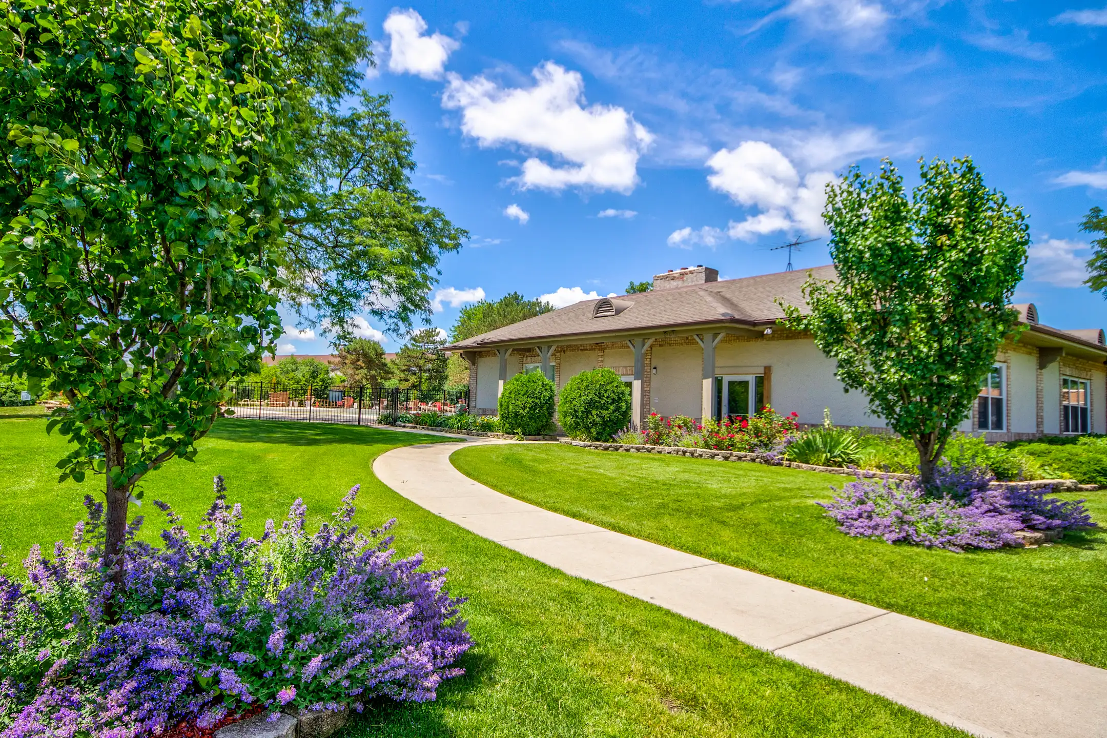 The Promenade Apartments Apartments Bolingbrook, IL 60440