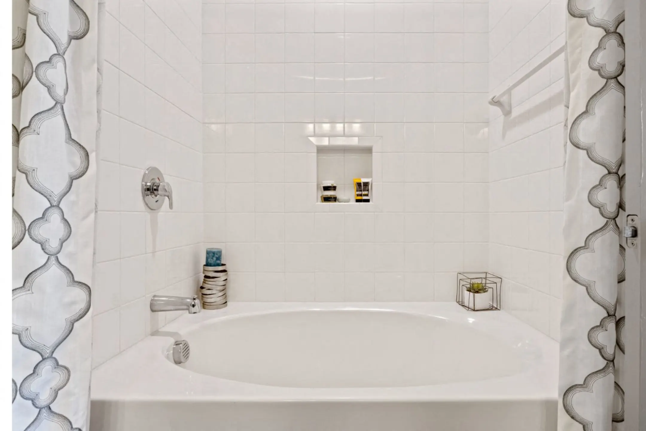 Oaks On Marketplace 20400 Marketplace Ave Kyle, TX Apartments for