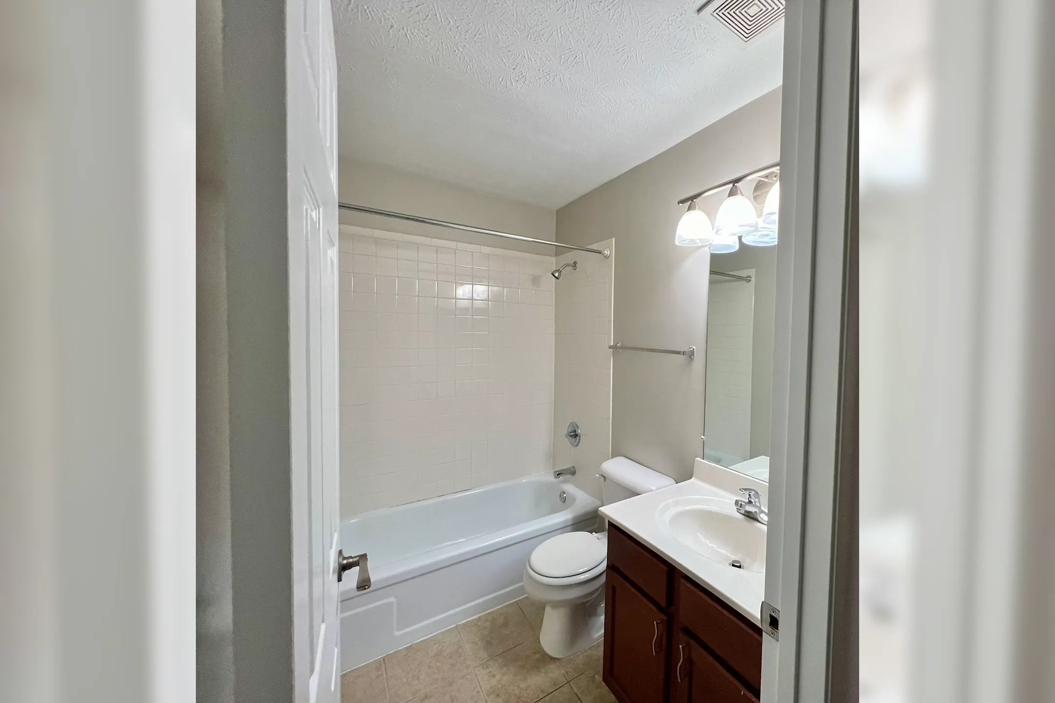 The Bluffs at Devou Park Apartments Covington, KY 41011