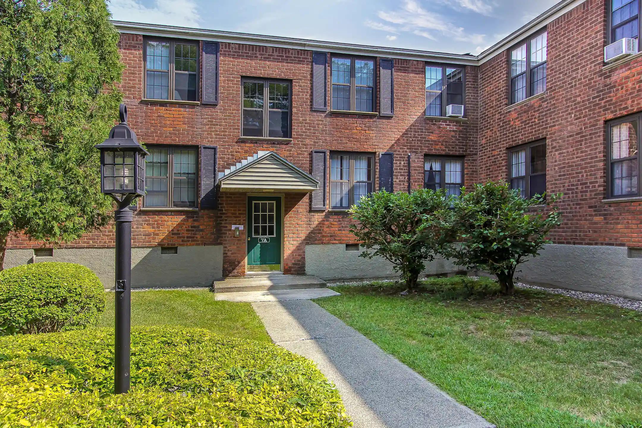 Building - Loudon Arms Apartments - Albany, NY