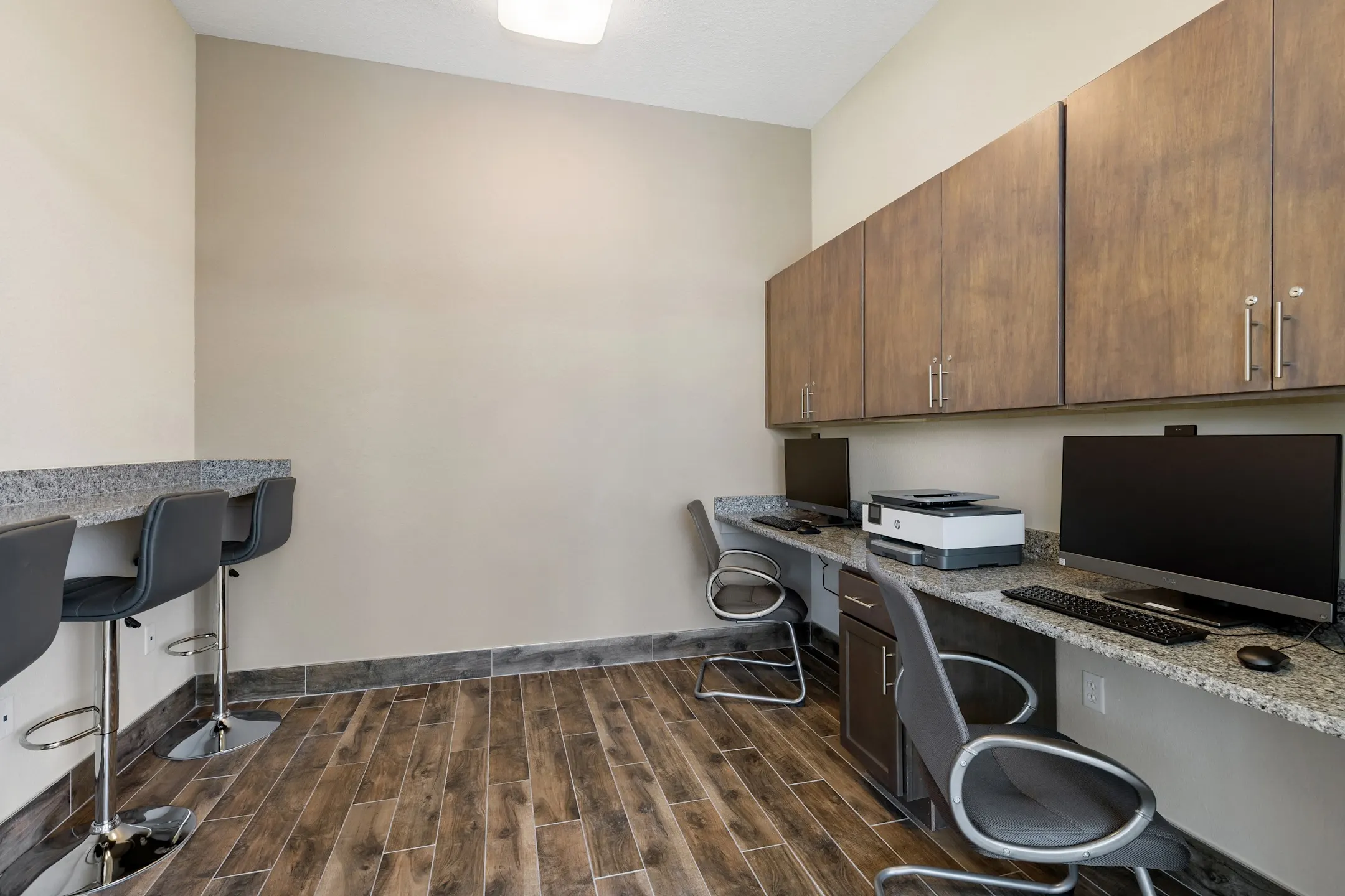 The Residences at Creighton Waterway 4201 Kenvil Drive North Port