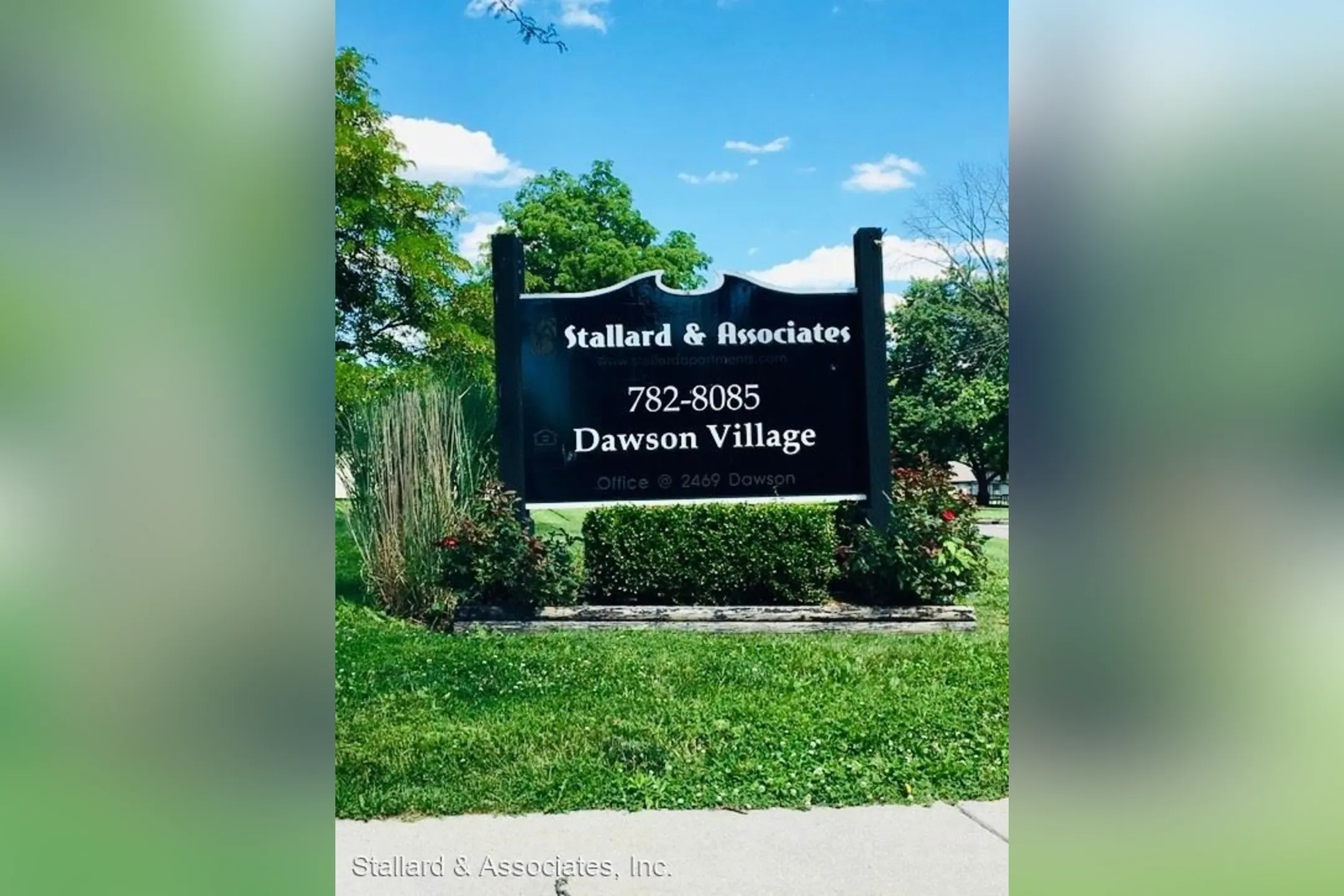 Community Signage - DAWSON VILLAGE - Indianapolis, IN