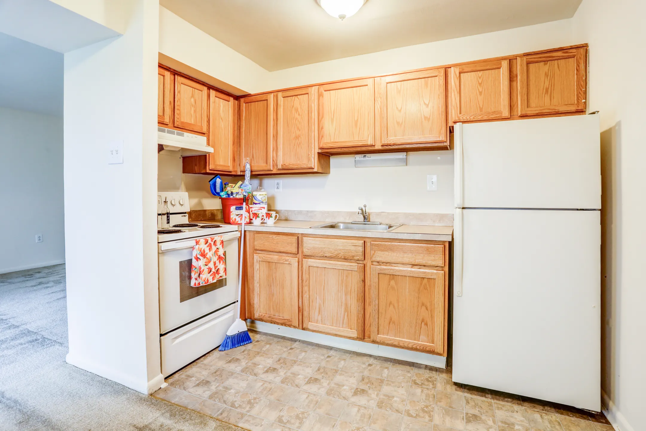 Orangewood Park 24 Elizabeth Ln Levittown, PA Apartments for Rent