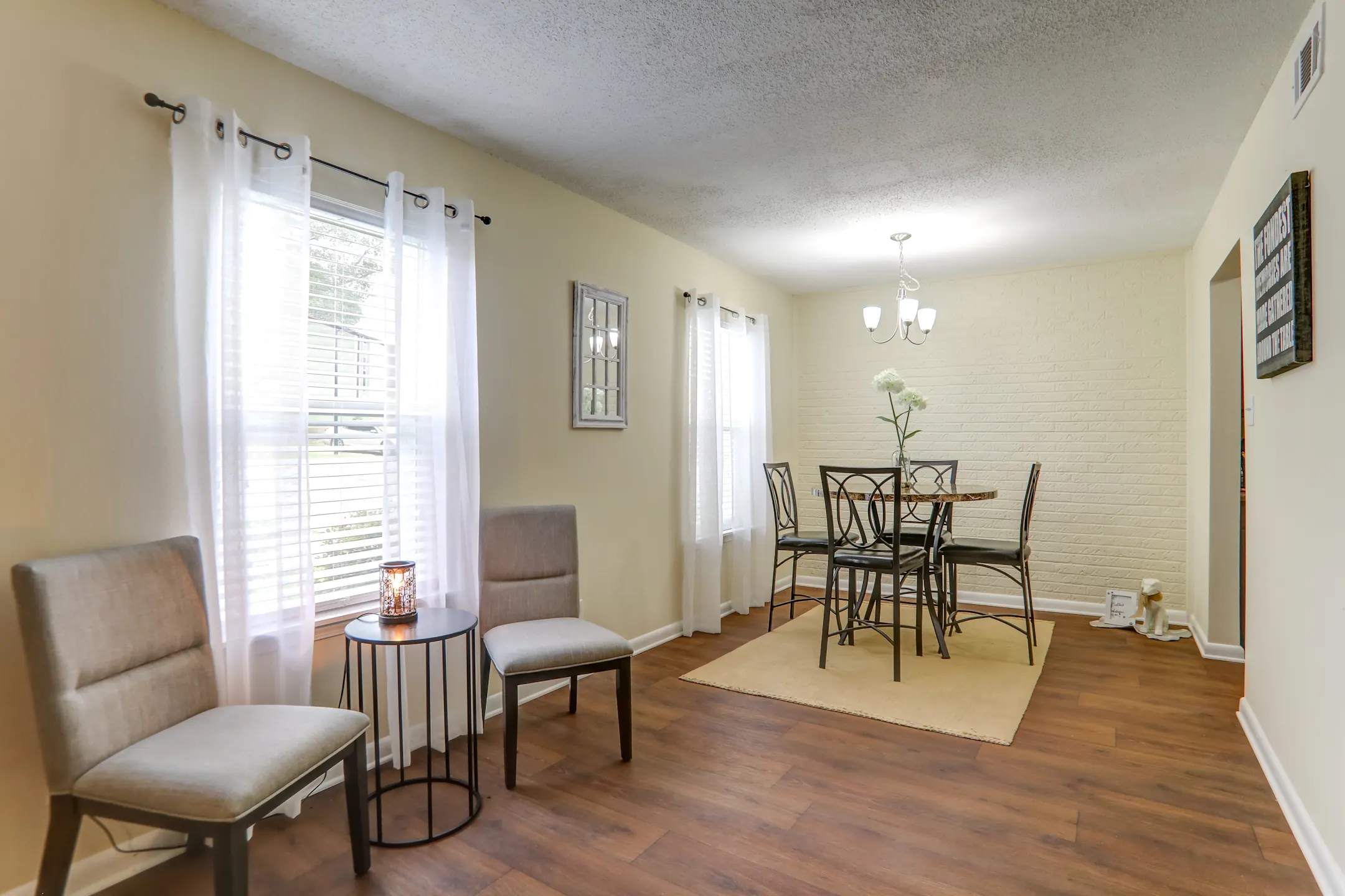 Oak Grove Place 2000 Oak Grove Rd Hattiesburg, MS Apartments for