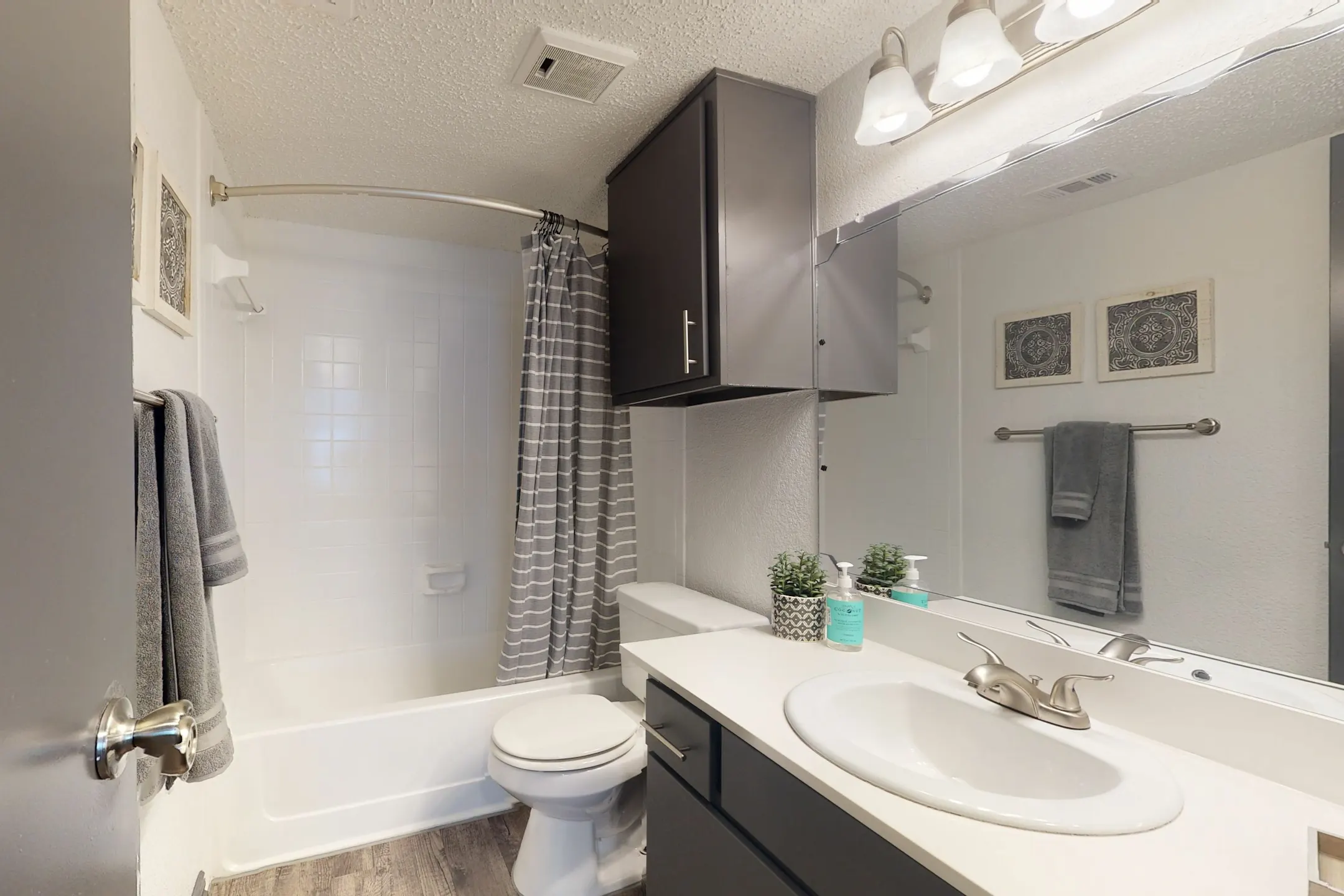 The Everly Apartments Dallas, TX 75243