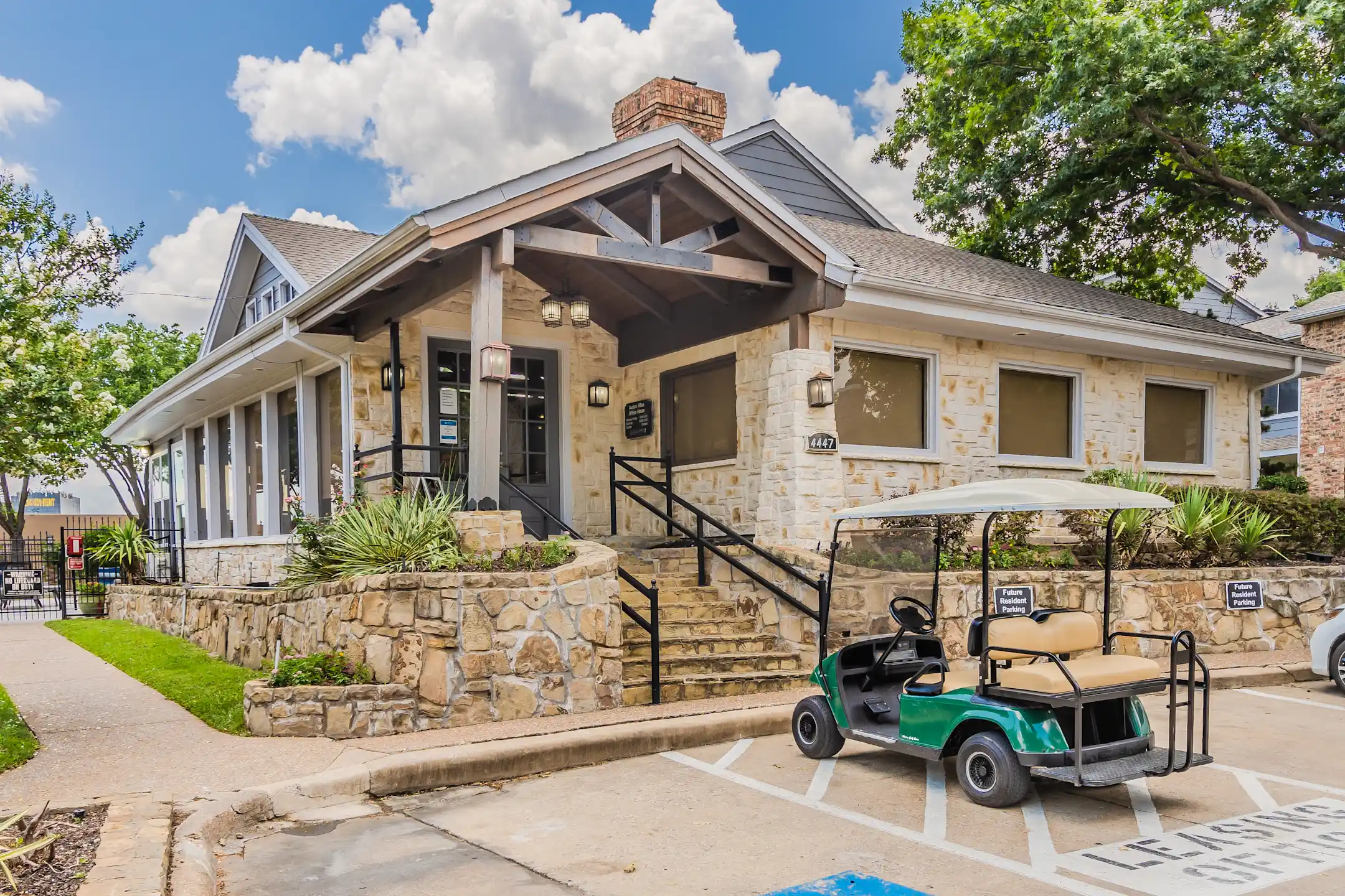 Avalon Villas - Irving, TX