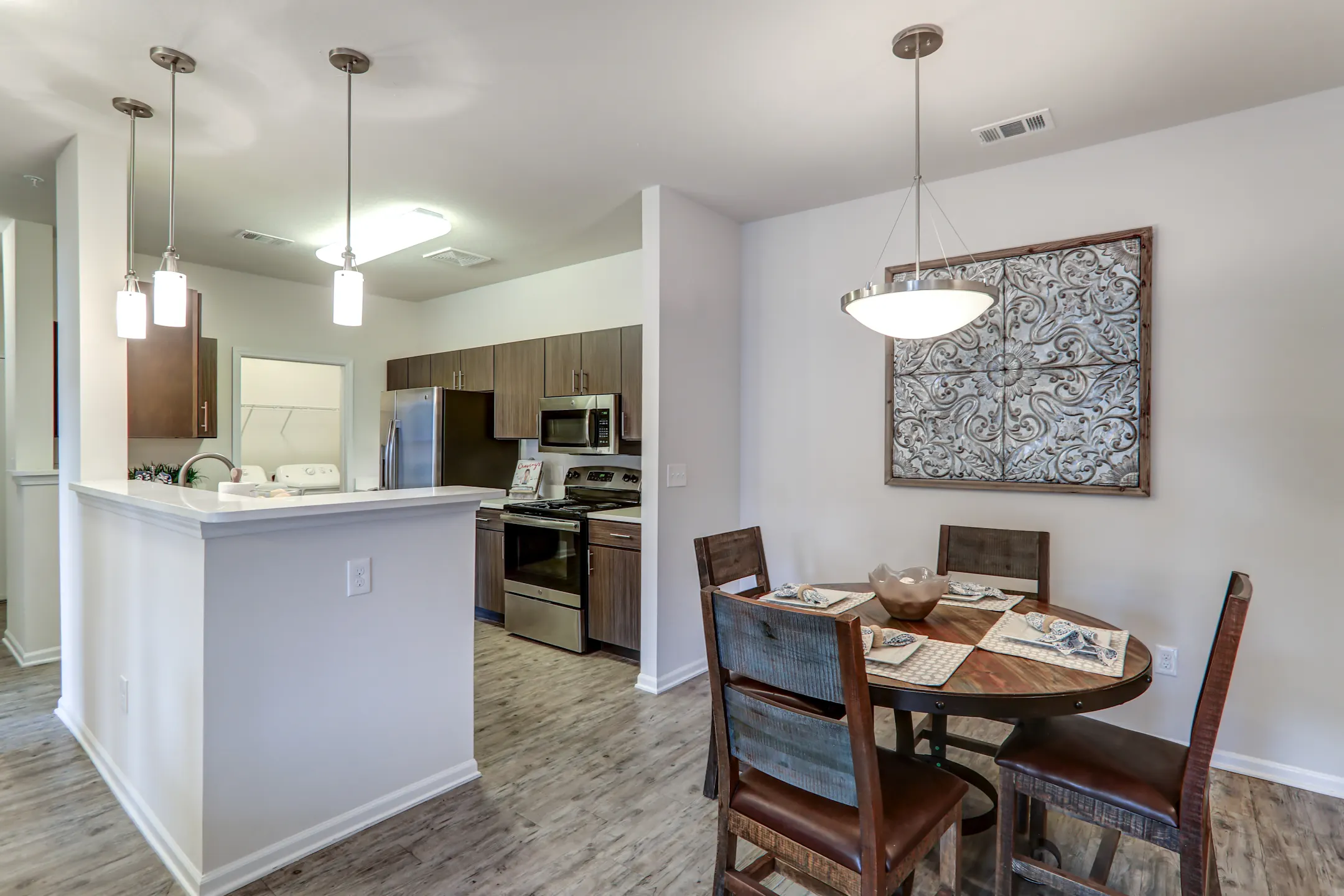 Colonnade at Eastern Shore Apartments Daphne, AL 36526