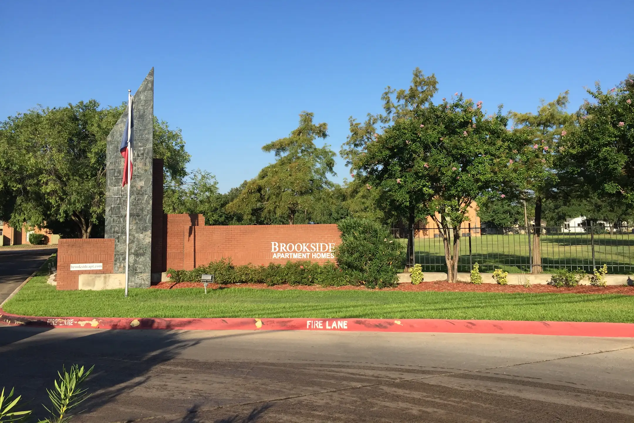 Community Signage - Brookside - Bryan, TX
