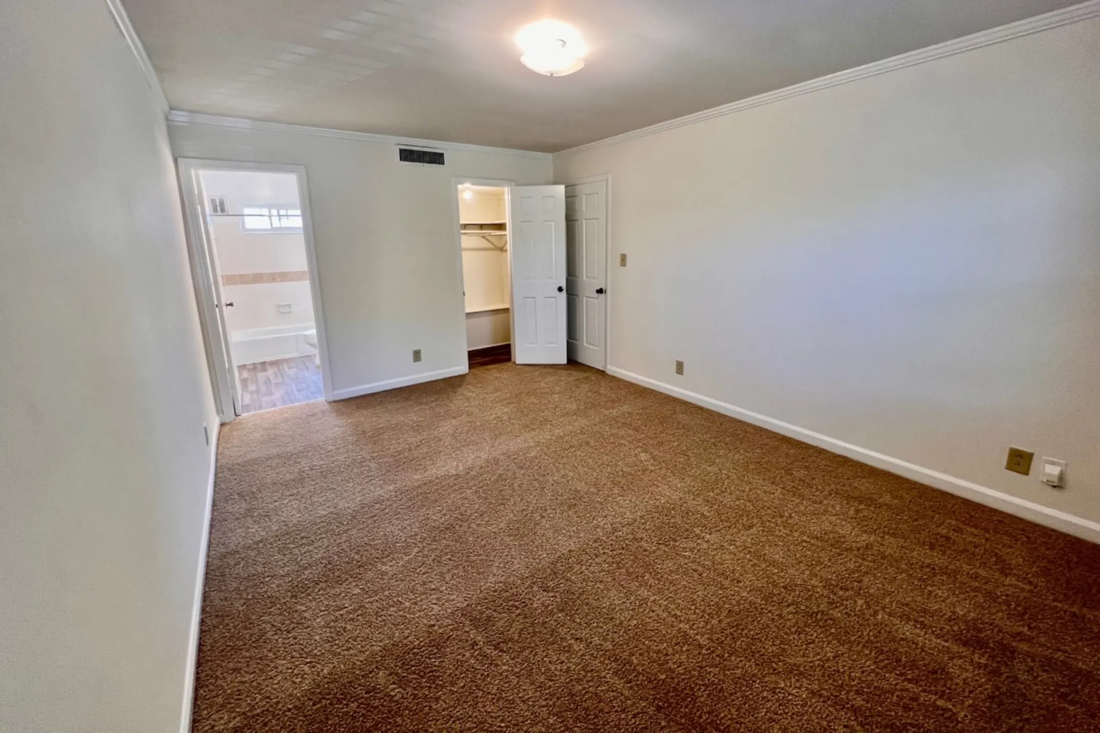 Bedroom - Elmhurst Apartments - Charlotte, NC