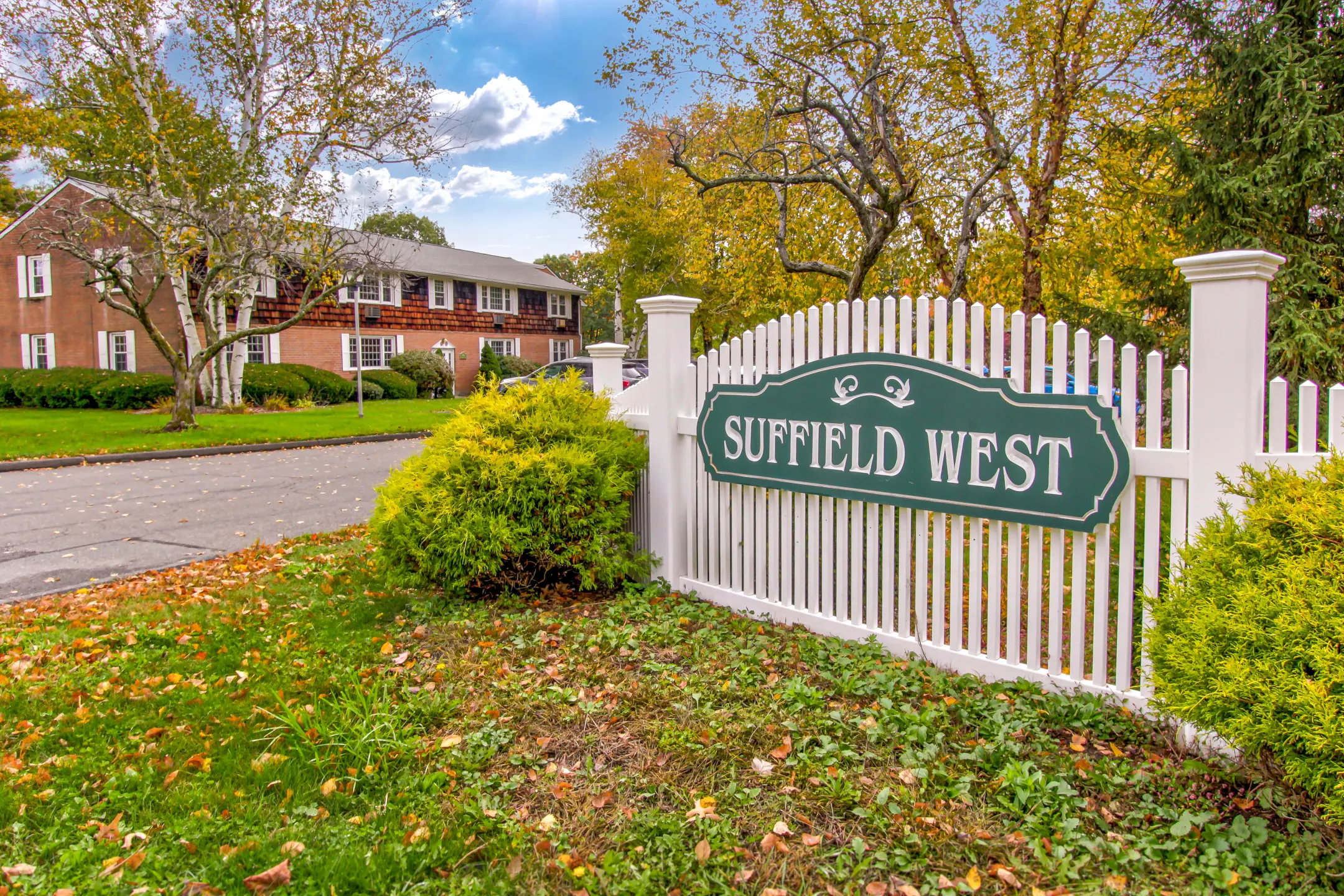 Community Signage - Suffield West Apartments - Suffield, CT