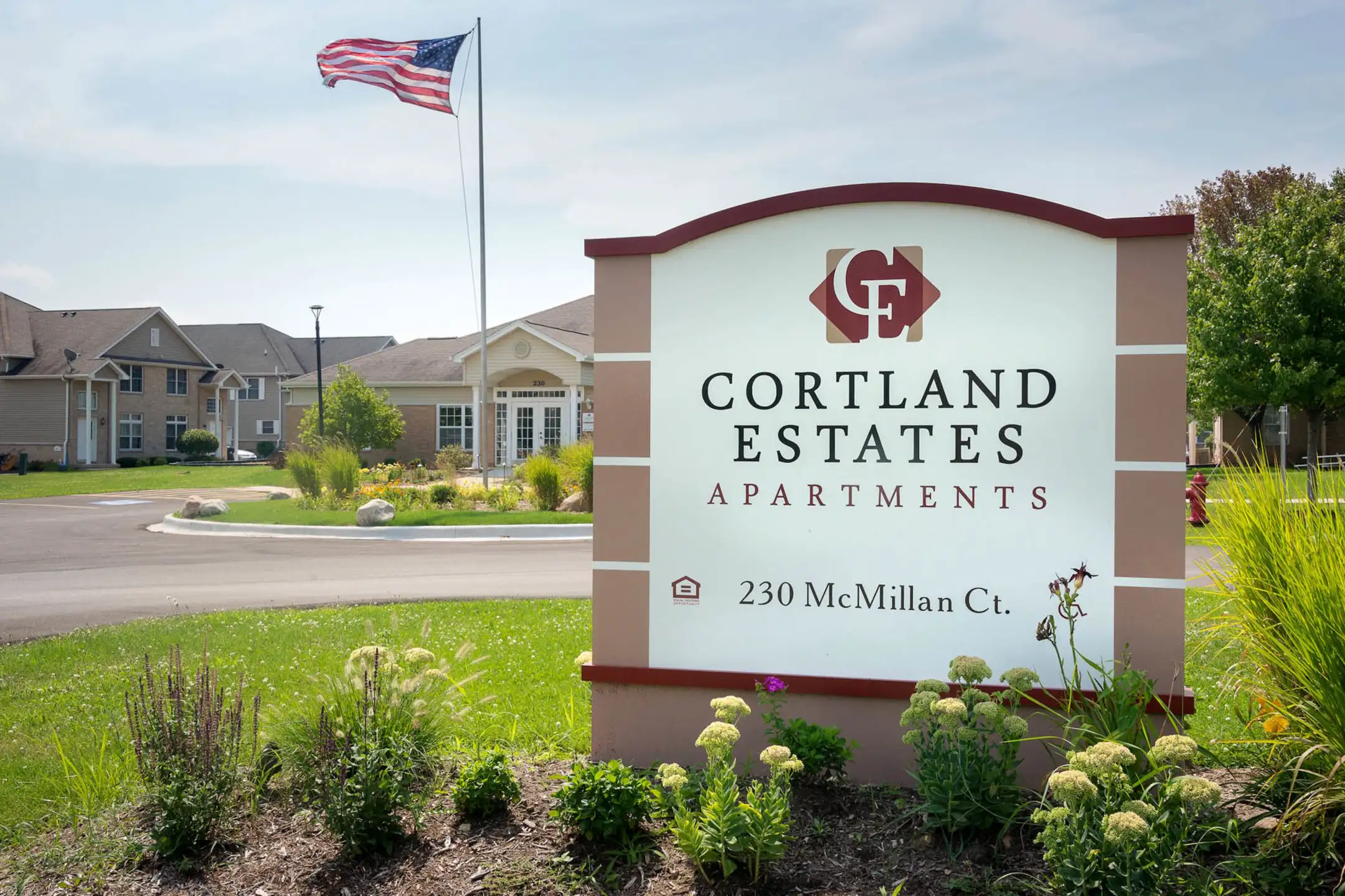 Cortland Estates 230 McMillan Ct Cortland, IL Apartments for Rent
