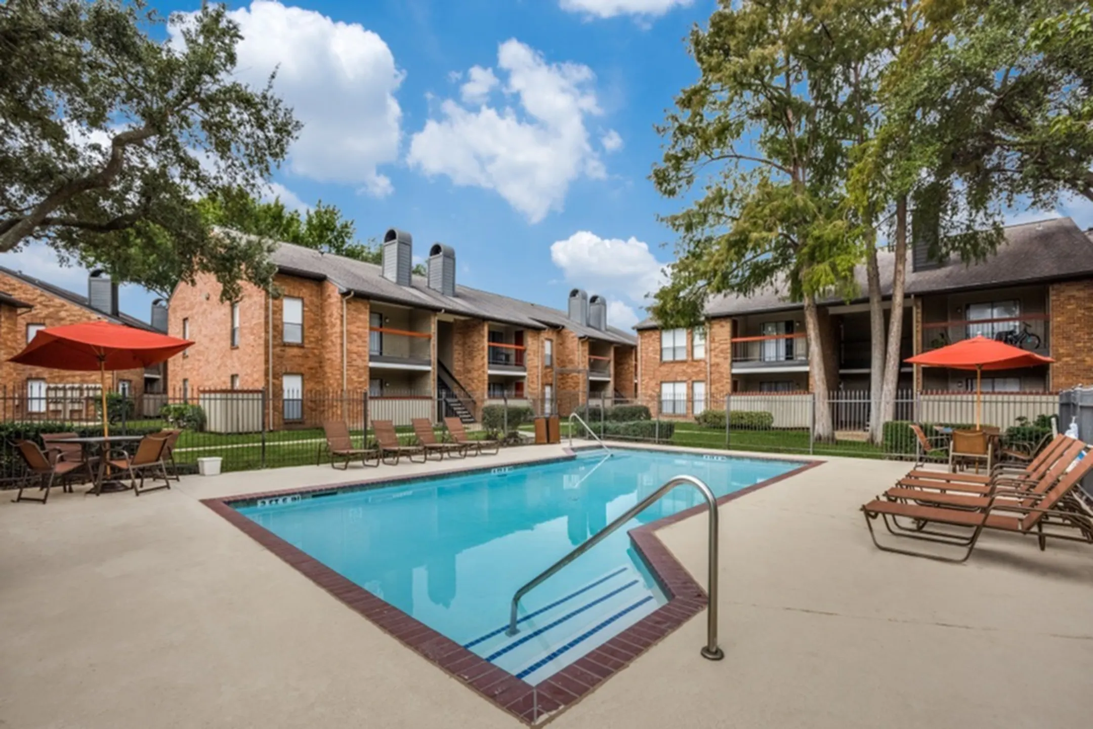 The Veridian at Bellevue 695 Pineloch Dr Webster, TX Apartments for