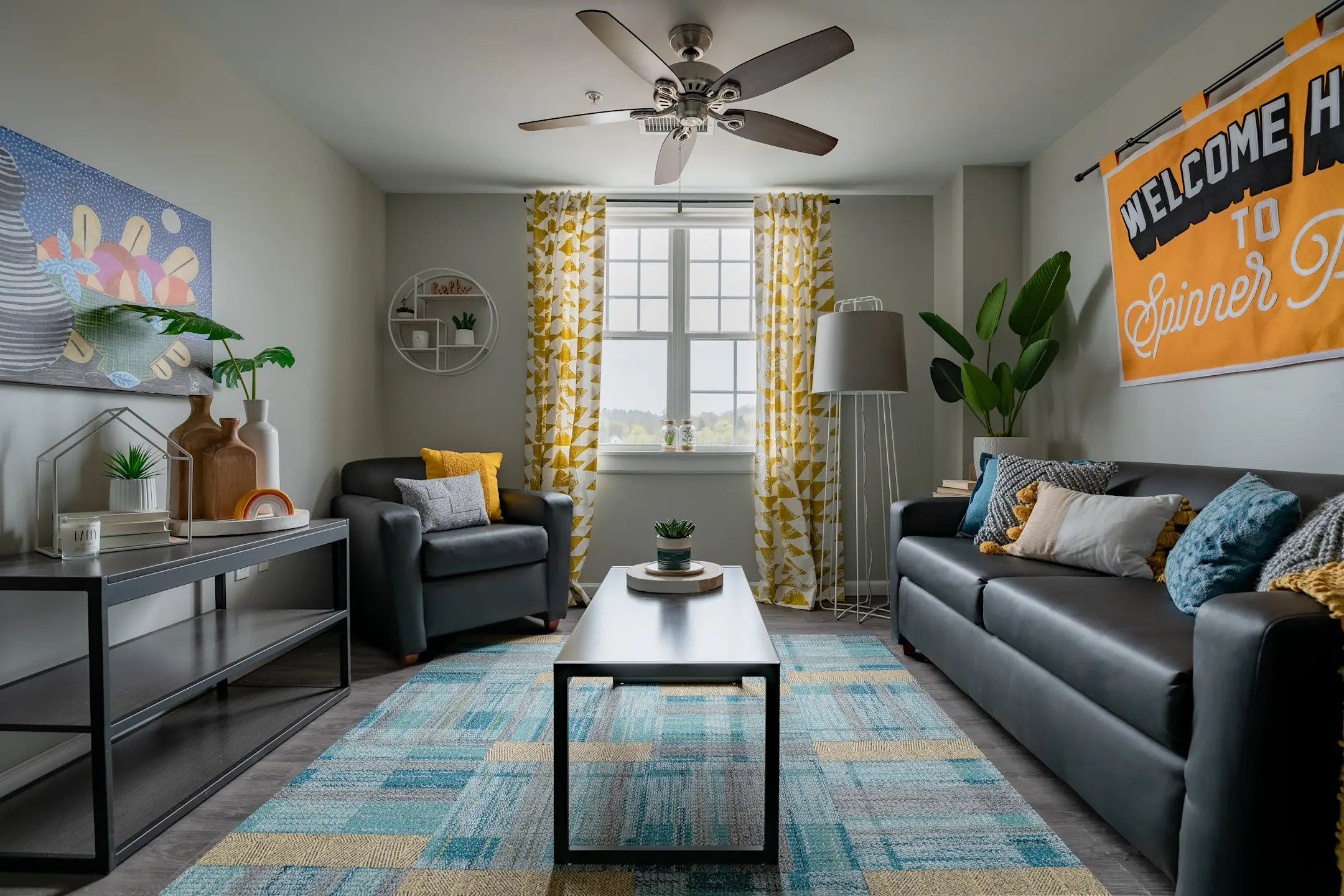 Living Room - Spinner Place - Winooski, VT