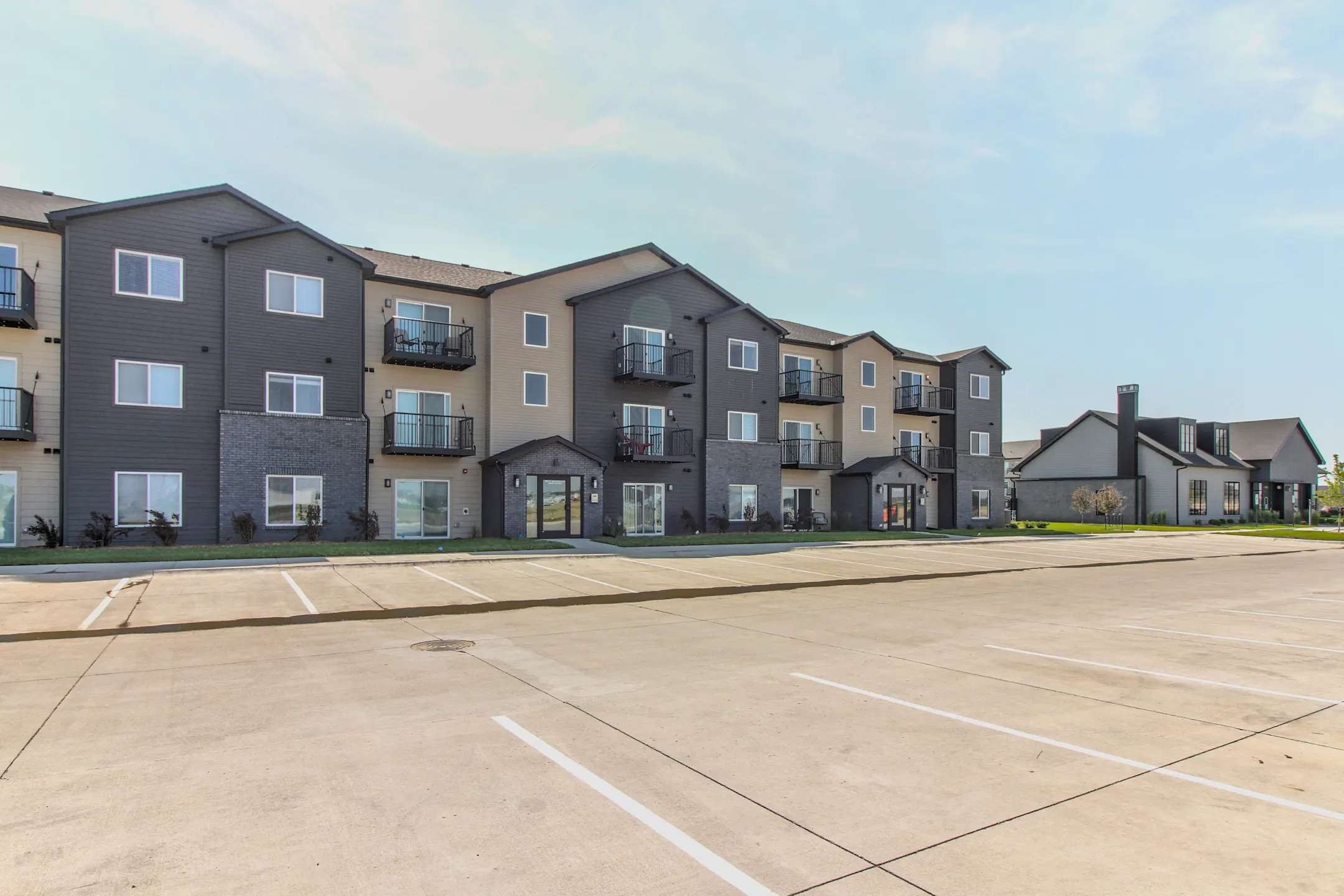 Fremont Commons 550 S Johnson Road Fremont, NE Apartments for Rent