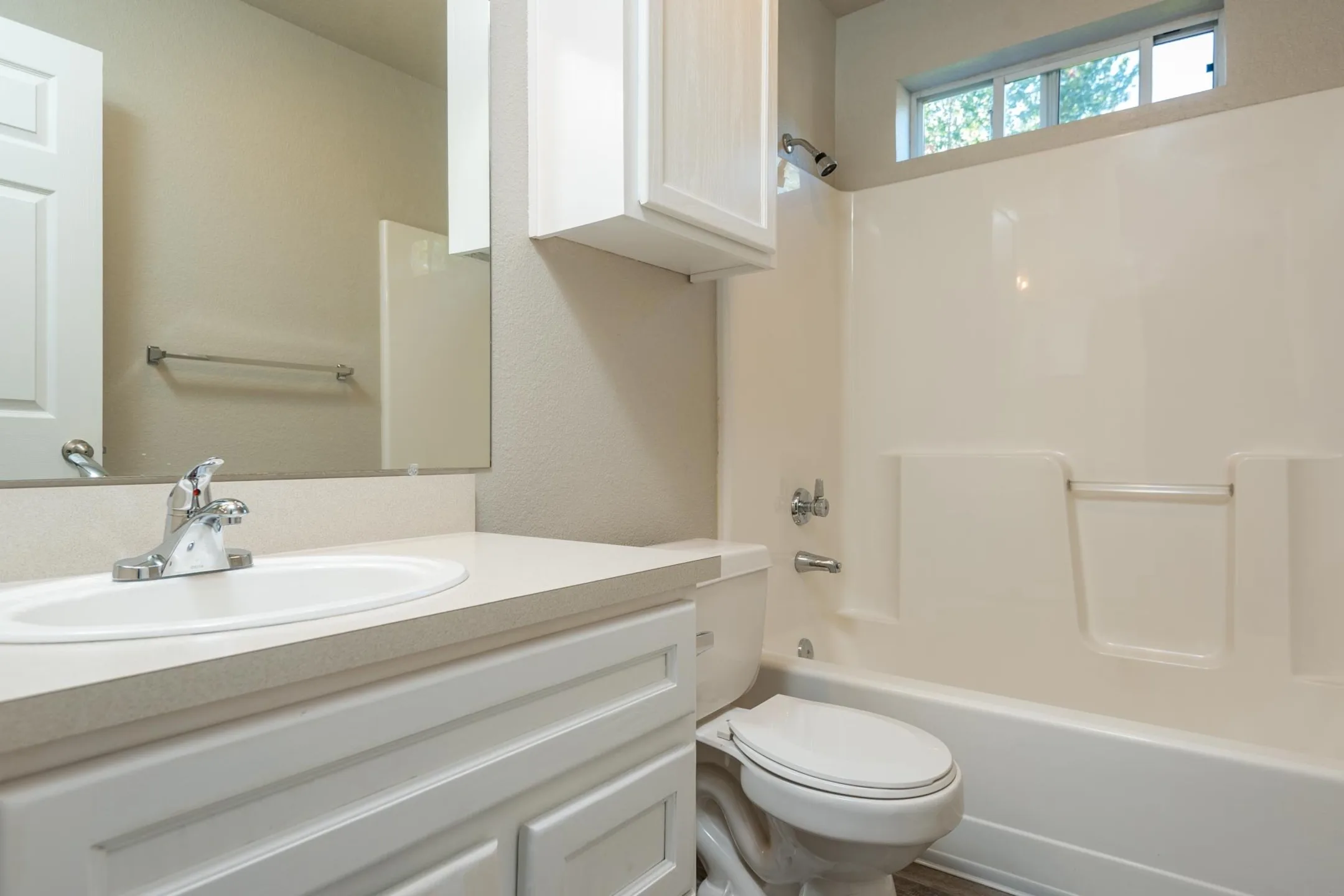 Bathroom - Boulders On the River Apartments - Eugene, OR