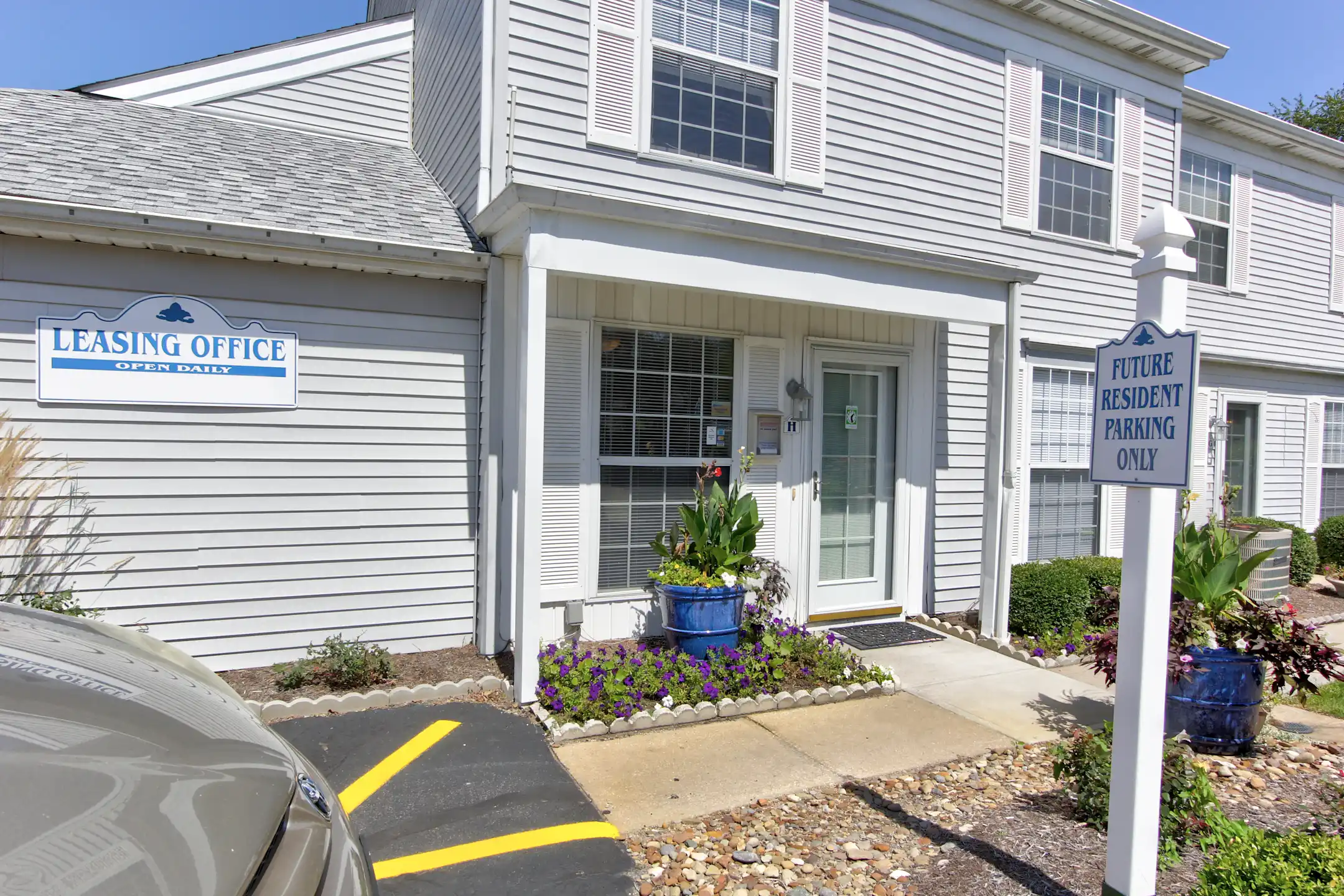 Windsor Park Estates 1335 Vale Dr Copley, OH Apartments for Rent