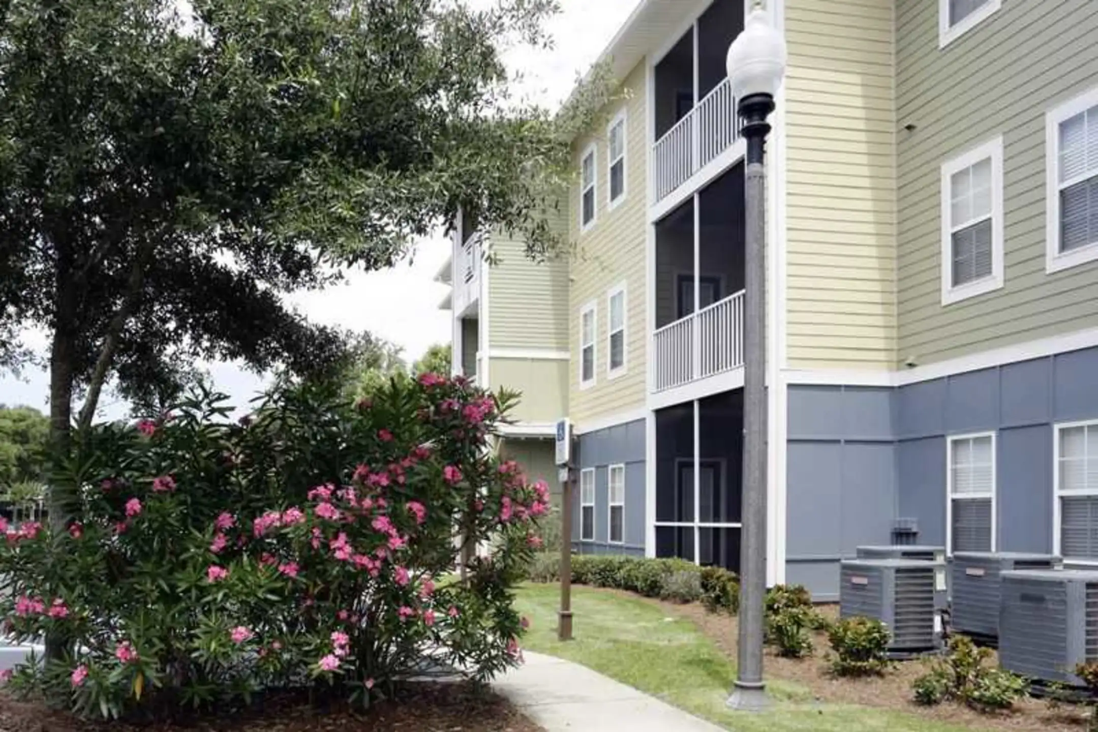 Building - Avalon Apartments - Pensacola, FL