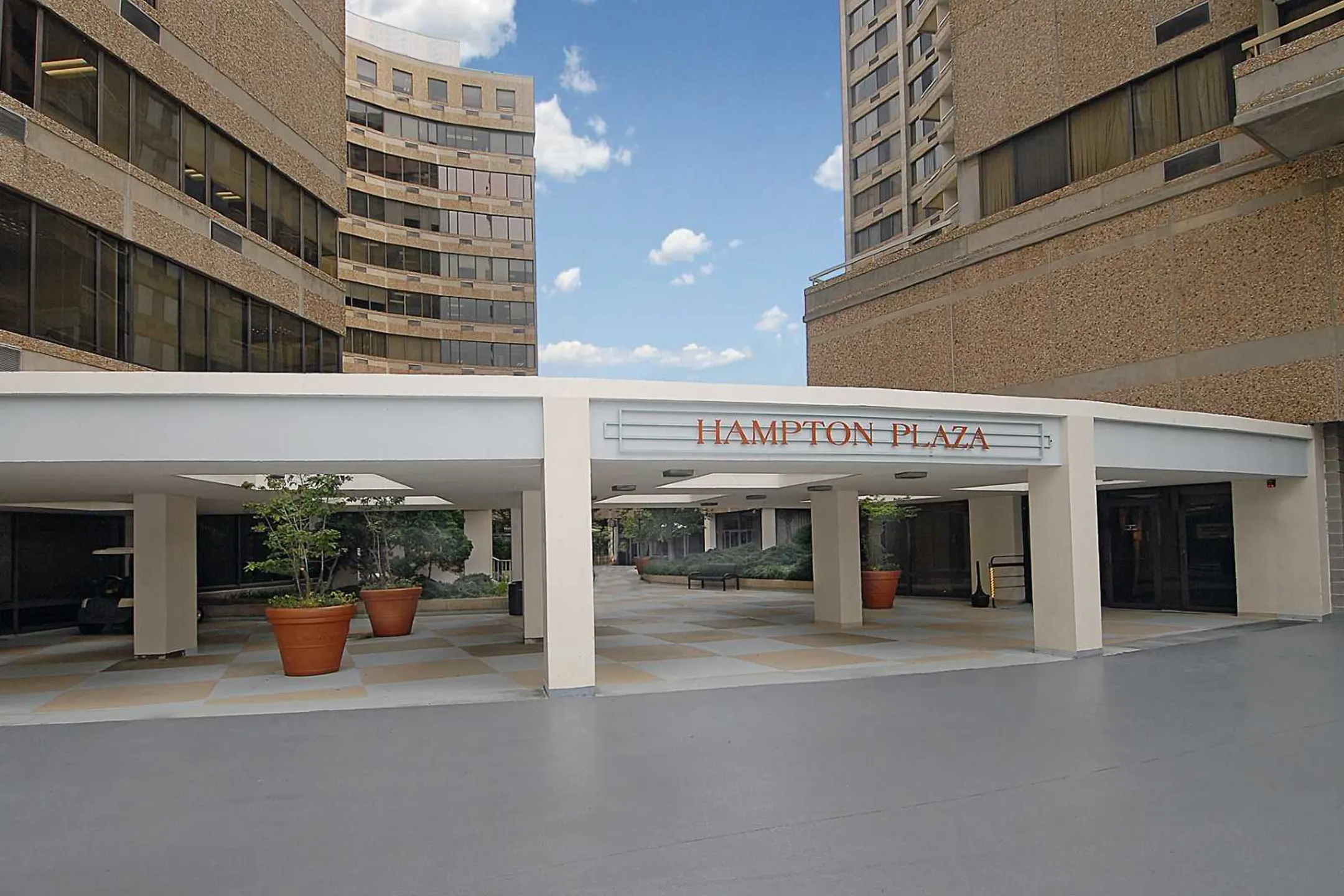 Hampton Plaza Apartments Apartments Towson, MD 21286