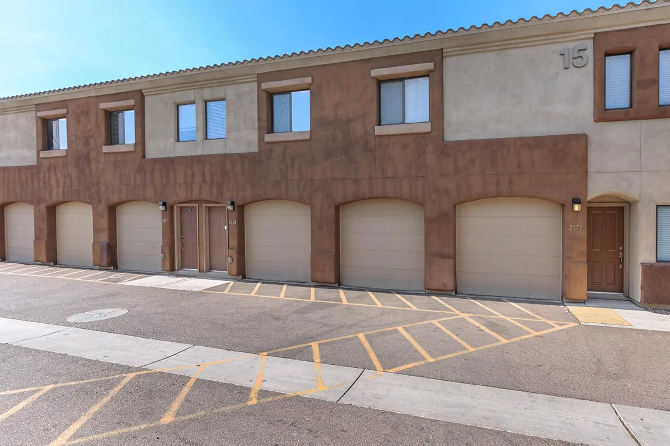 Building - Sereno Townhomes - Glendale, AZ