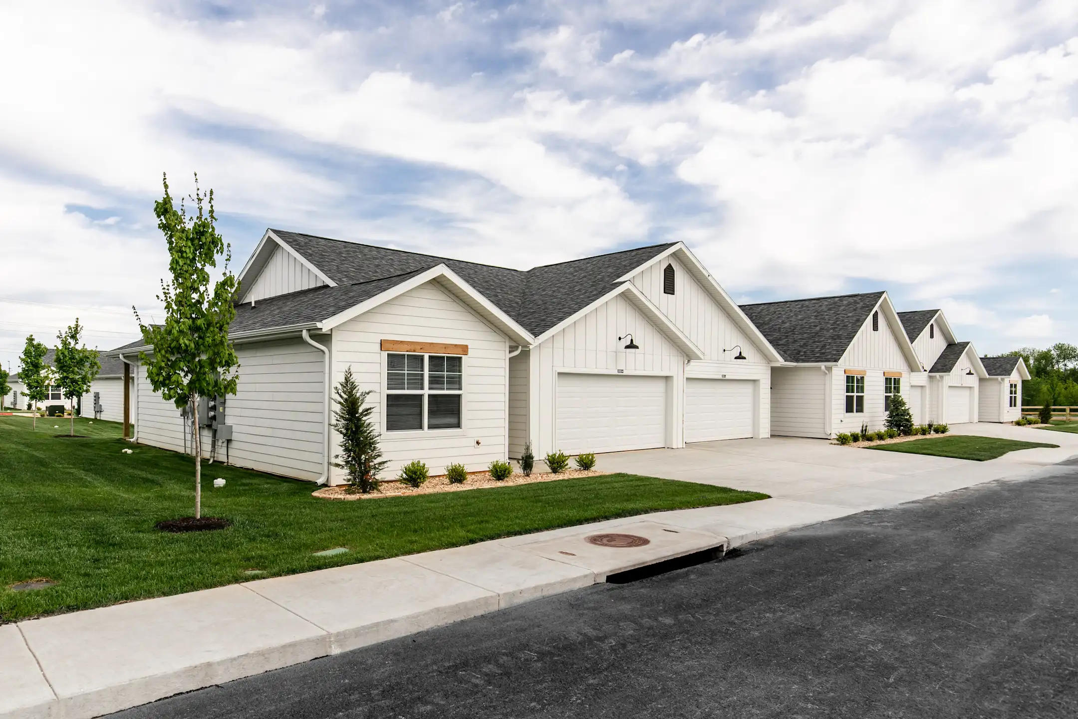 Deerbrook Farms 55+ Community 5551 North Graze Ozark, MO Apartments