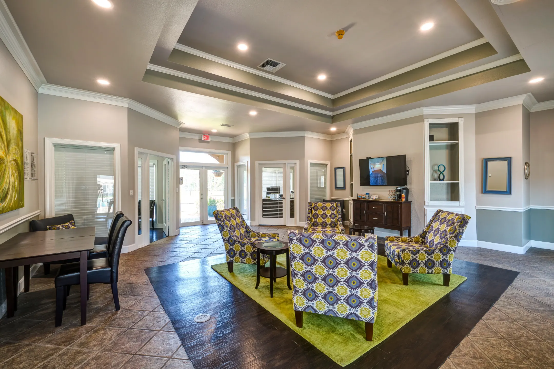 Living Room - Crestview at Oakleigh - Pensacola, FL