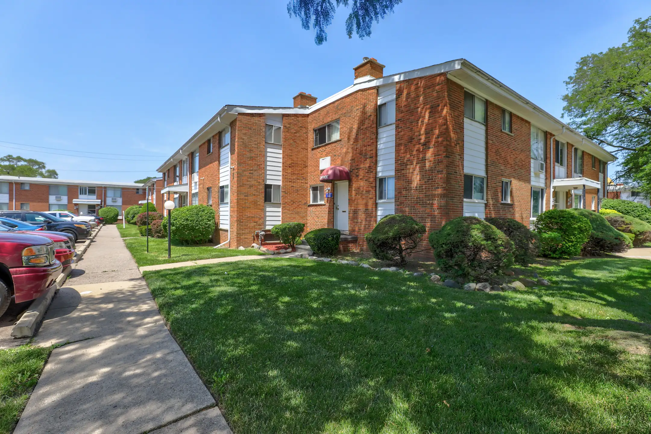 Lorraine Manor 29079 Lorraine Ave Warren, MI Apartments for Rent Rent.