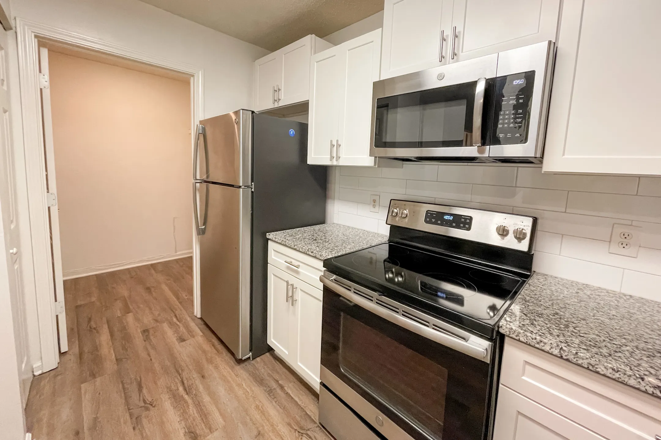 The Crest at Berkeley Lake Apartment Homes Apartments Duluth, GA 30096