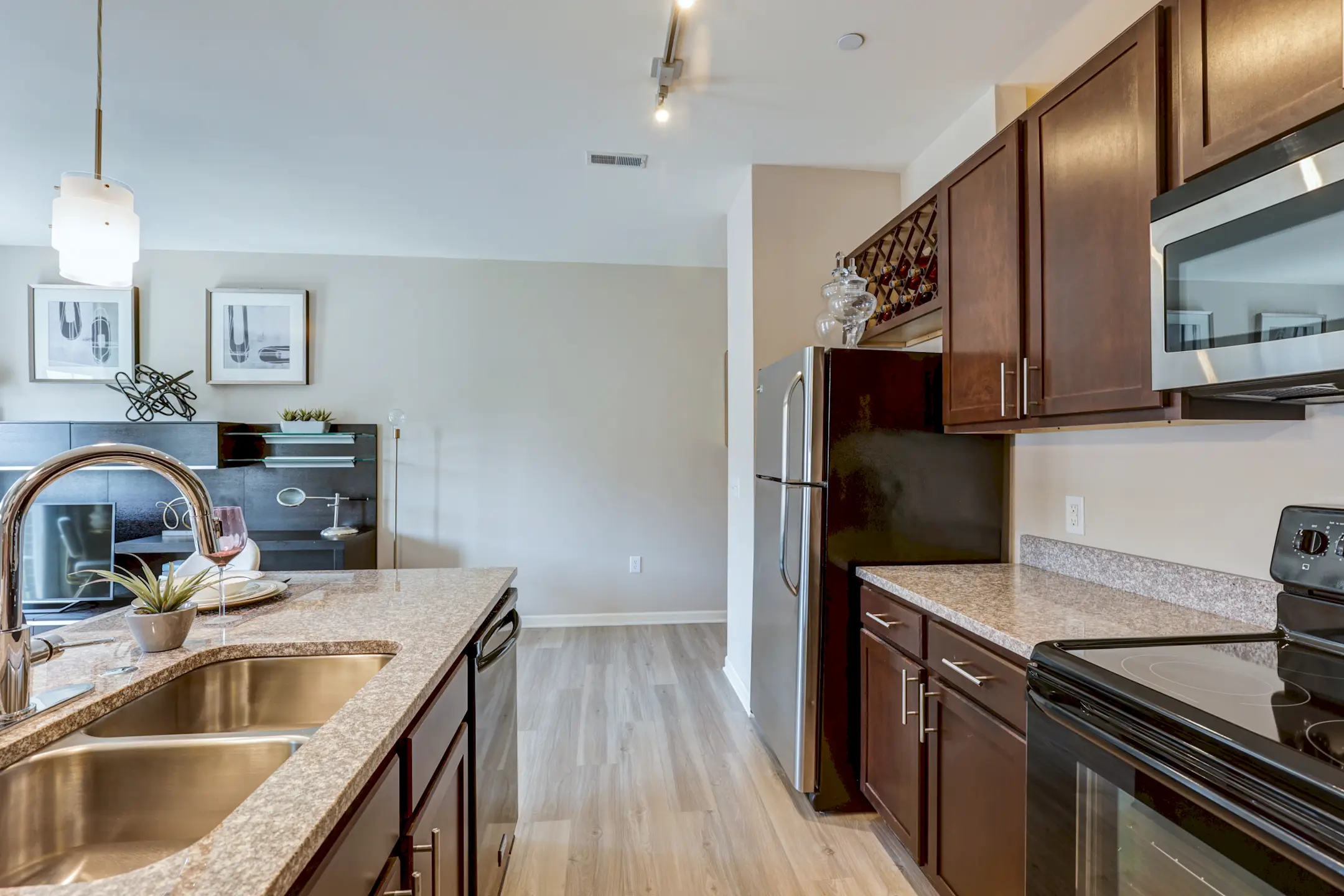 Sophia Square Apartments Carmel, IN 46032