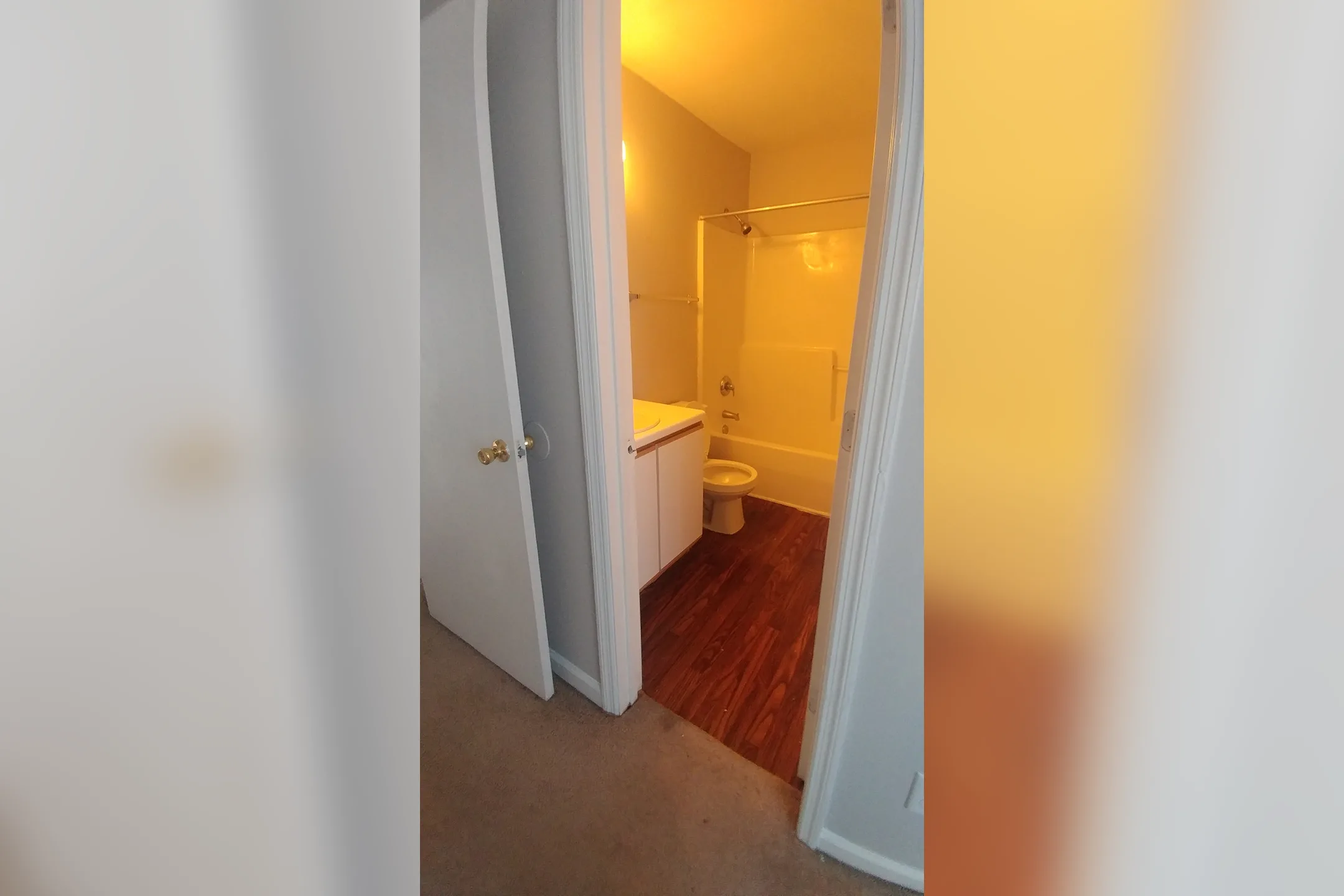 Bathroom - Sunchase Apartments - Albany, GA