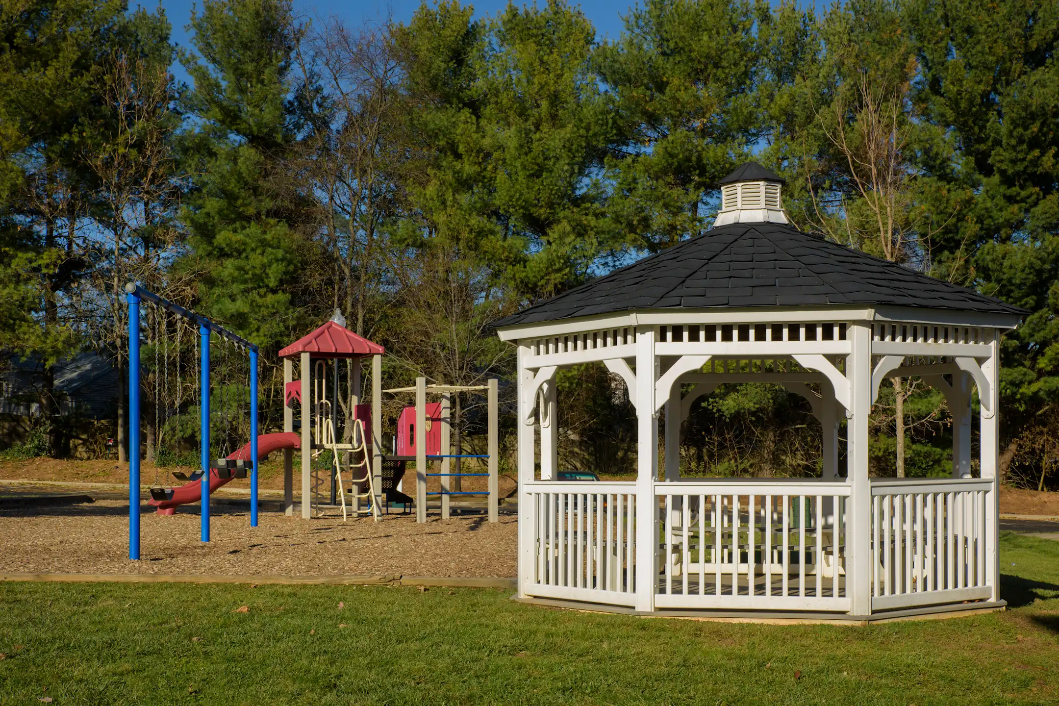 Piney Ridge Townhomes 964a Marimich Ct Sykesville, MD Apartments