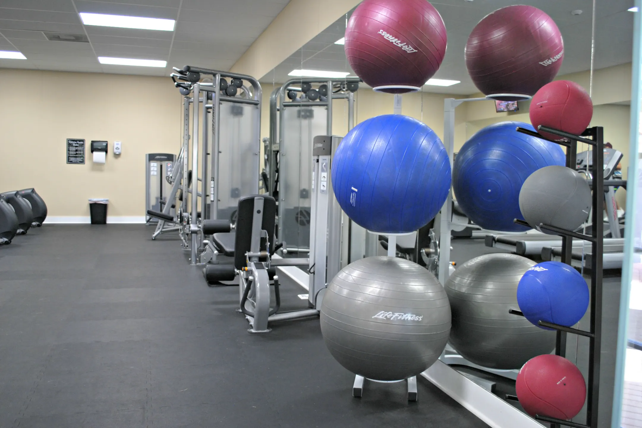 Fitness Weight Room - Country Club Lakes - Coconut Creek, FL