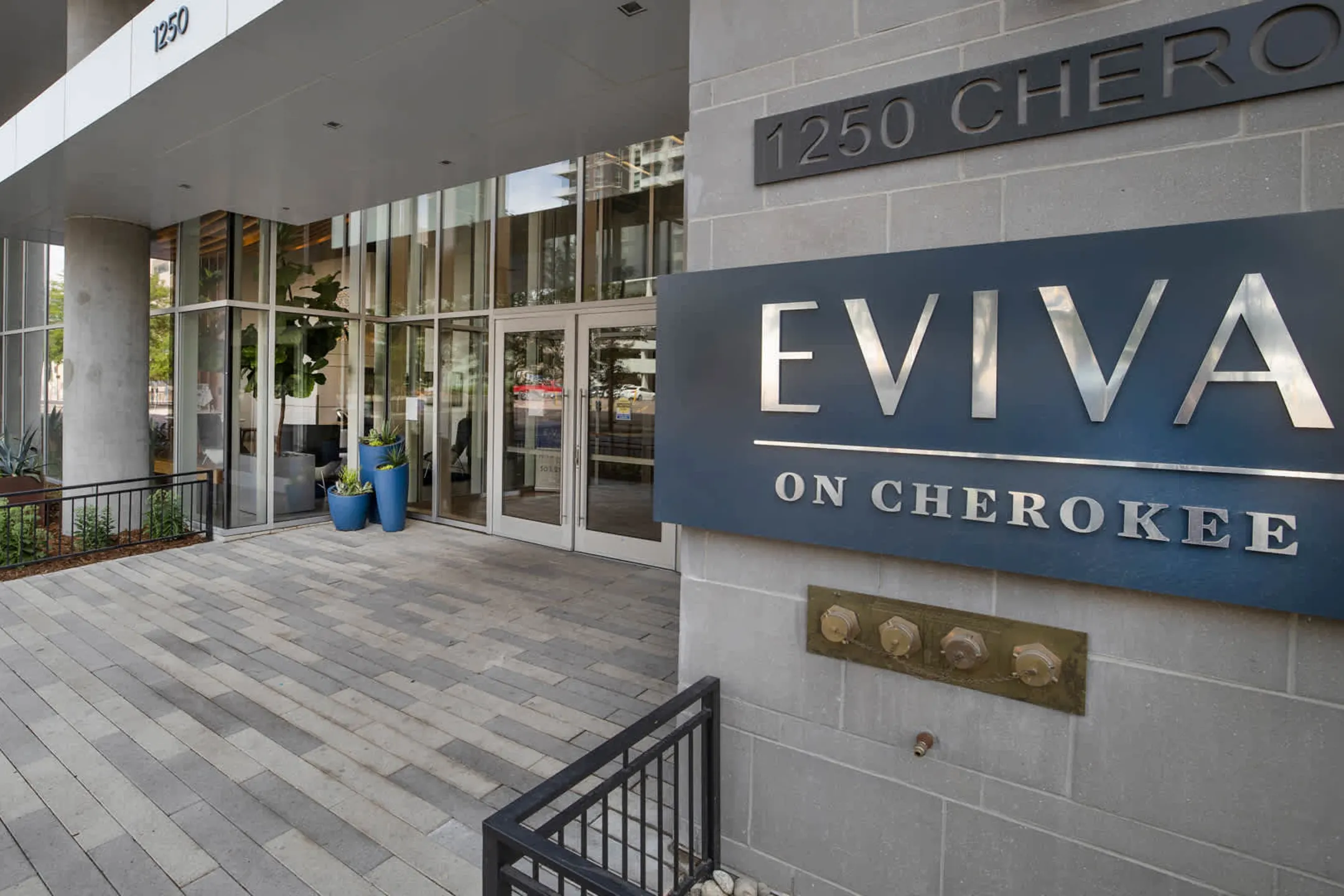Community Signage - EVIVA On Cherokee - Denver, CO