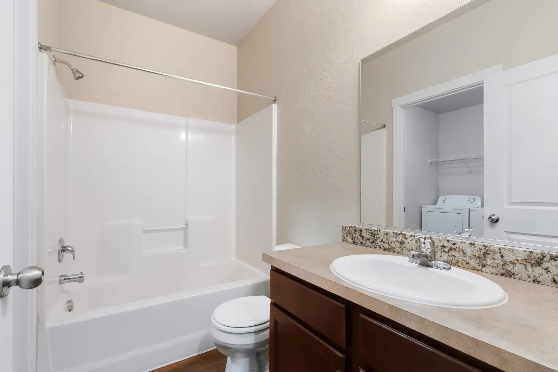 Bathroom - Timberline Lodge Apartments - Coeur D Alene, ID