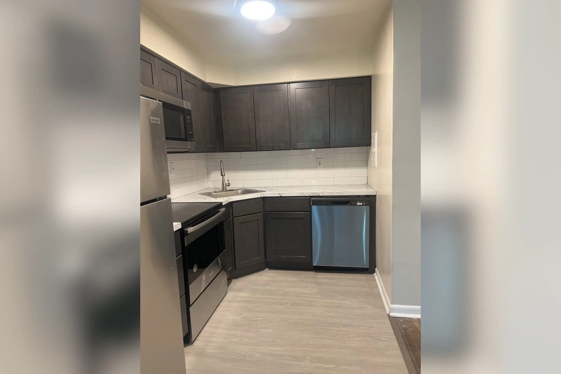 Kitchen - Glencroft Club Apartments - Folcroft, PA