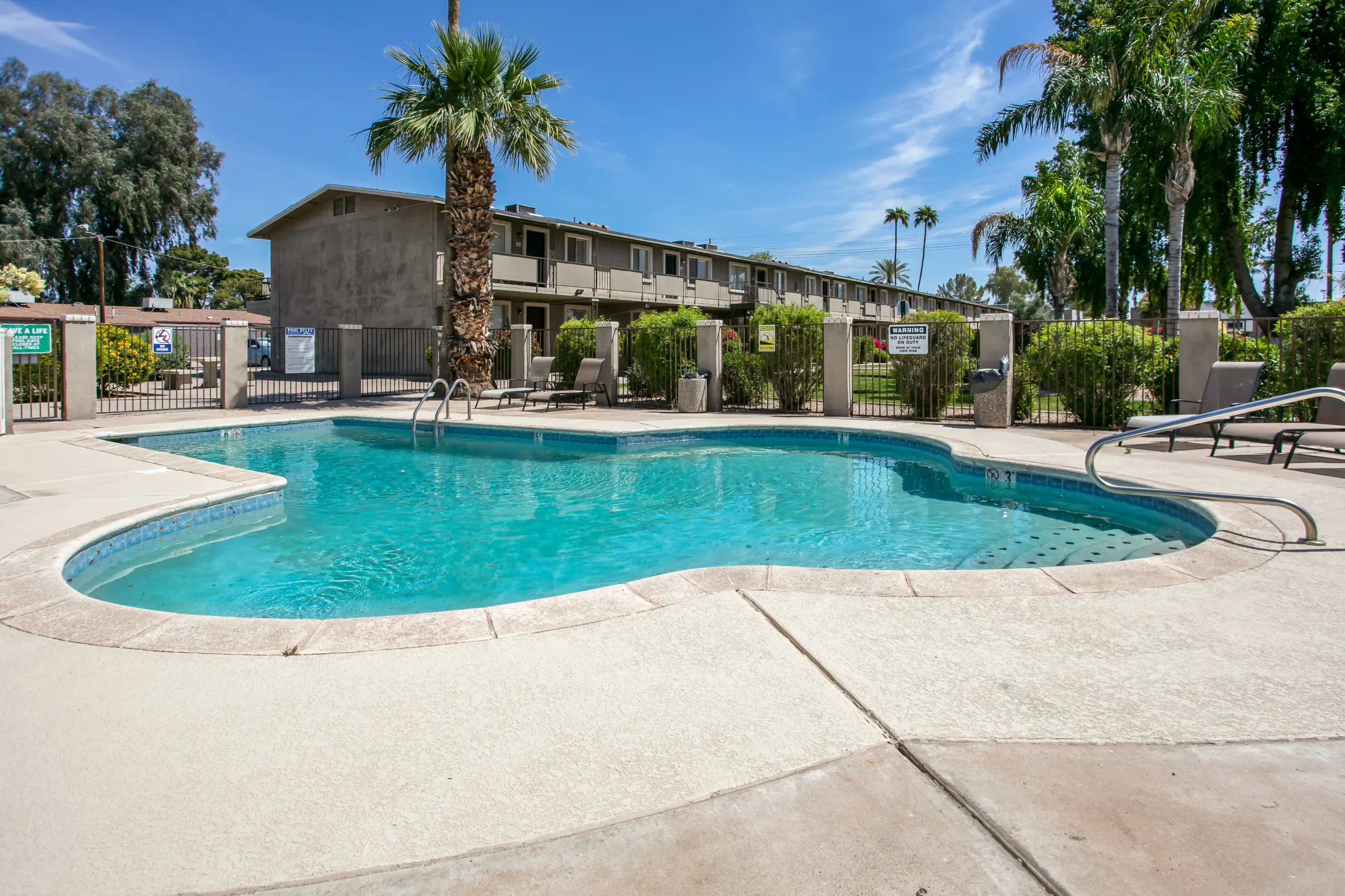 Pool - Camelback Courtyard - Phoenix, AZ