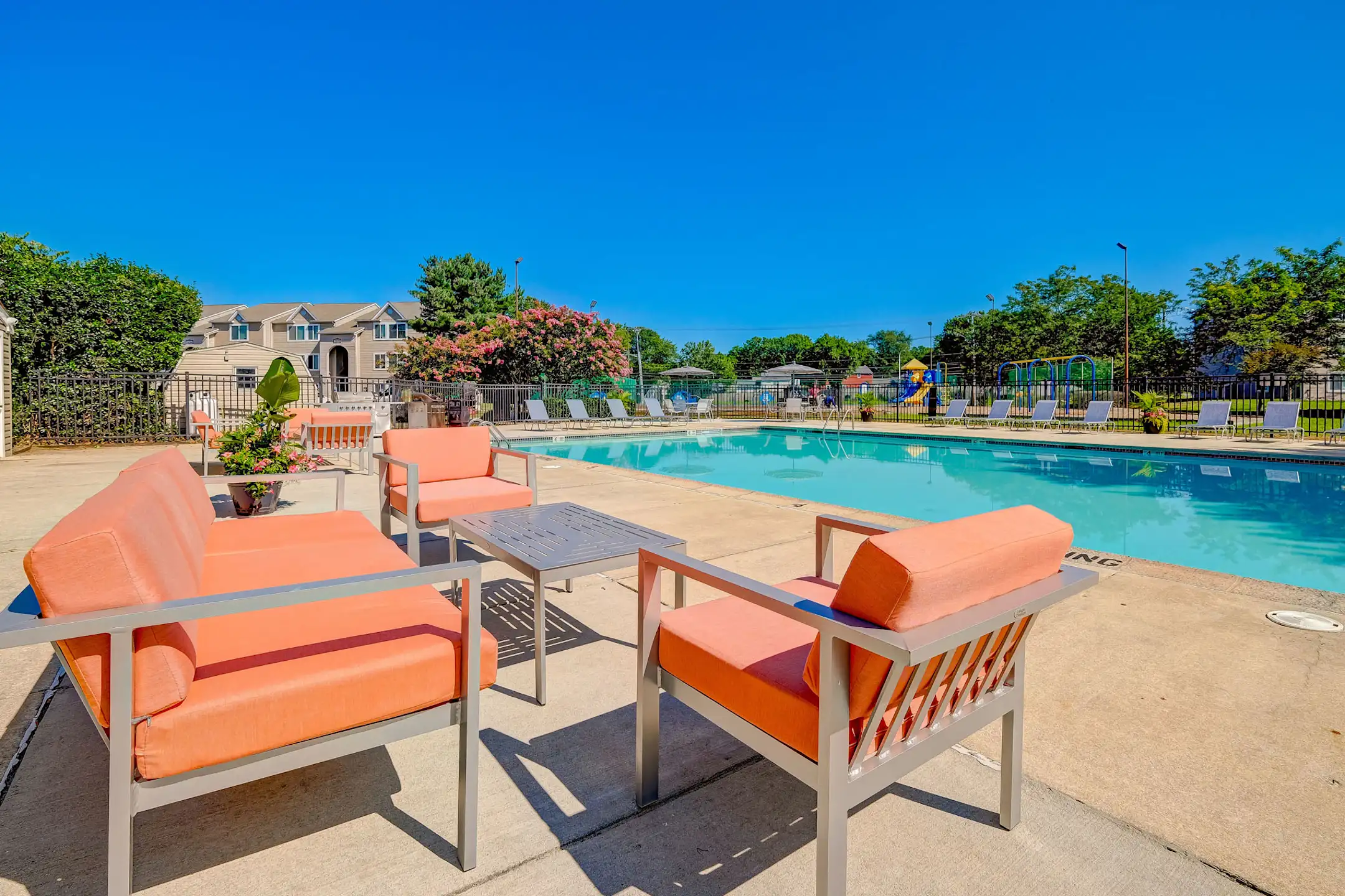 Fox Run Apartments & Townhomes Apartments Bear, DE 19701