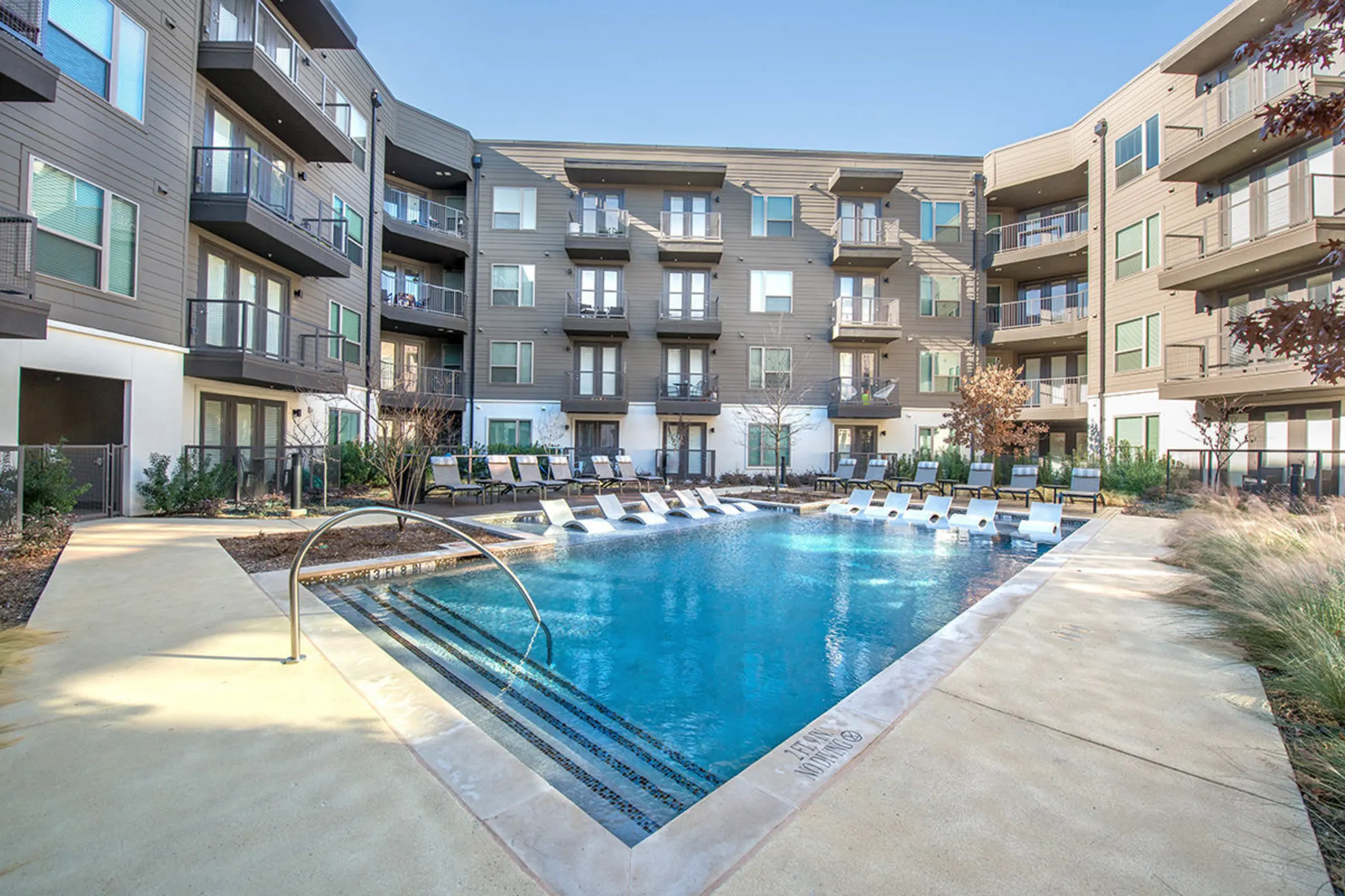Pool - The Lucas Apartments - Dallas, TX