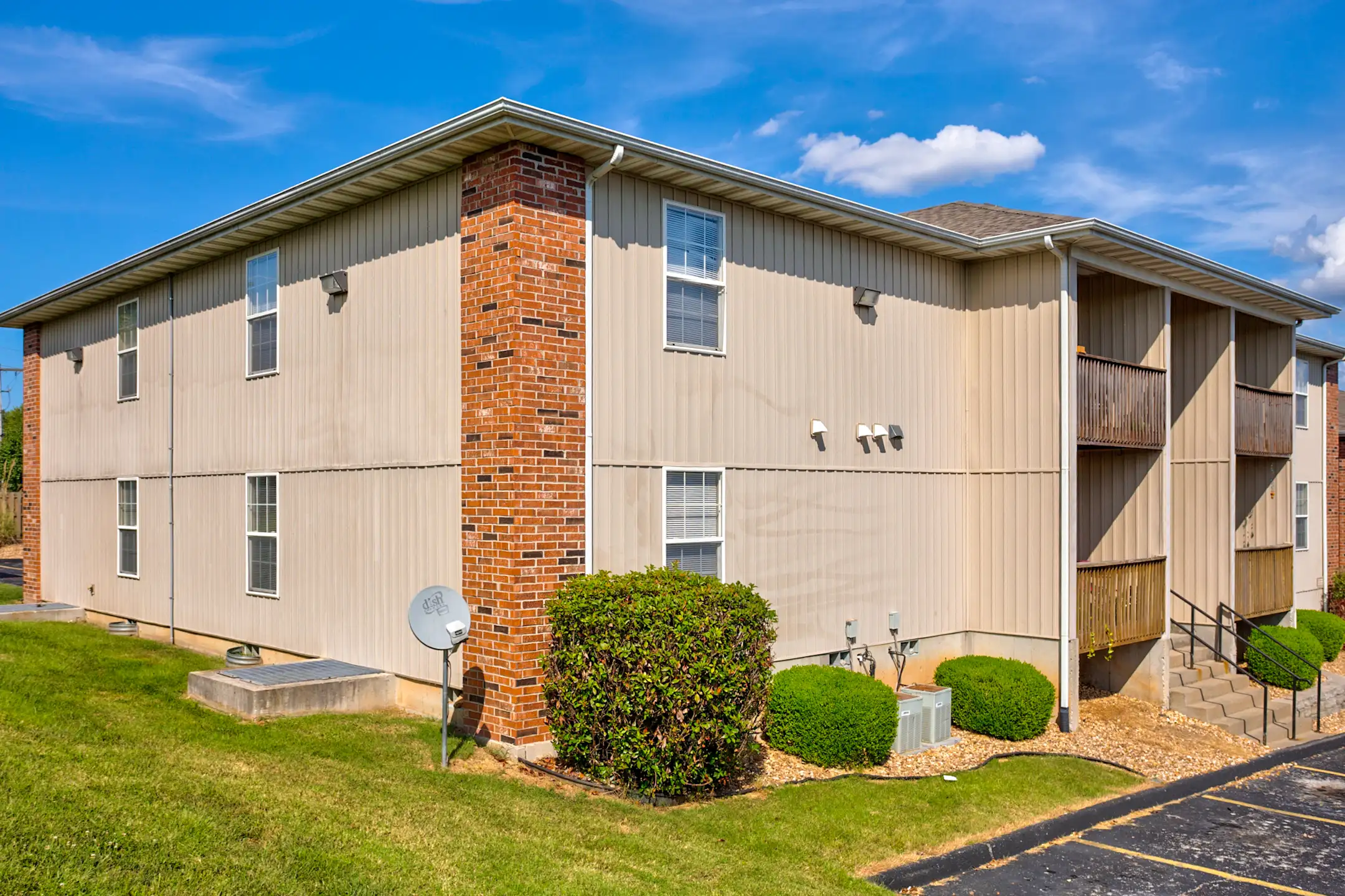 South Valley Apartments Apartments Springfield, MO 65807