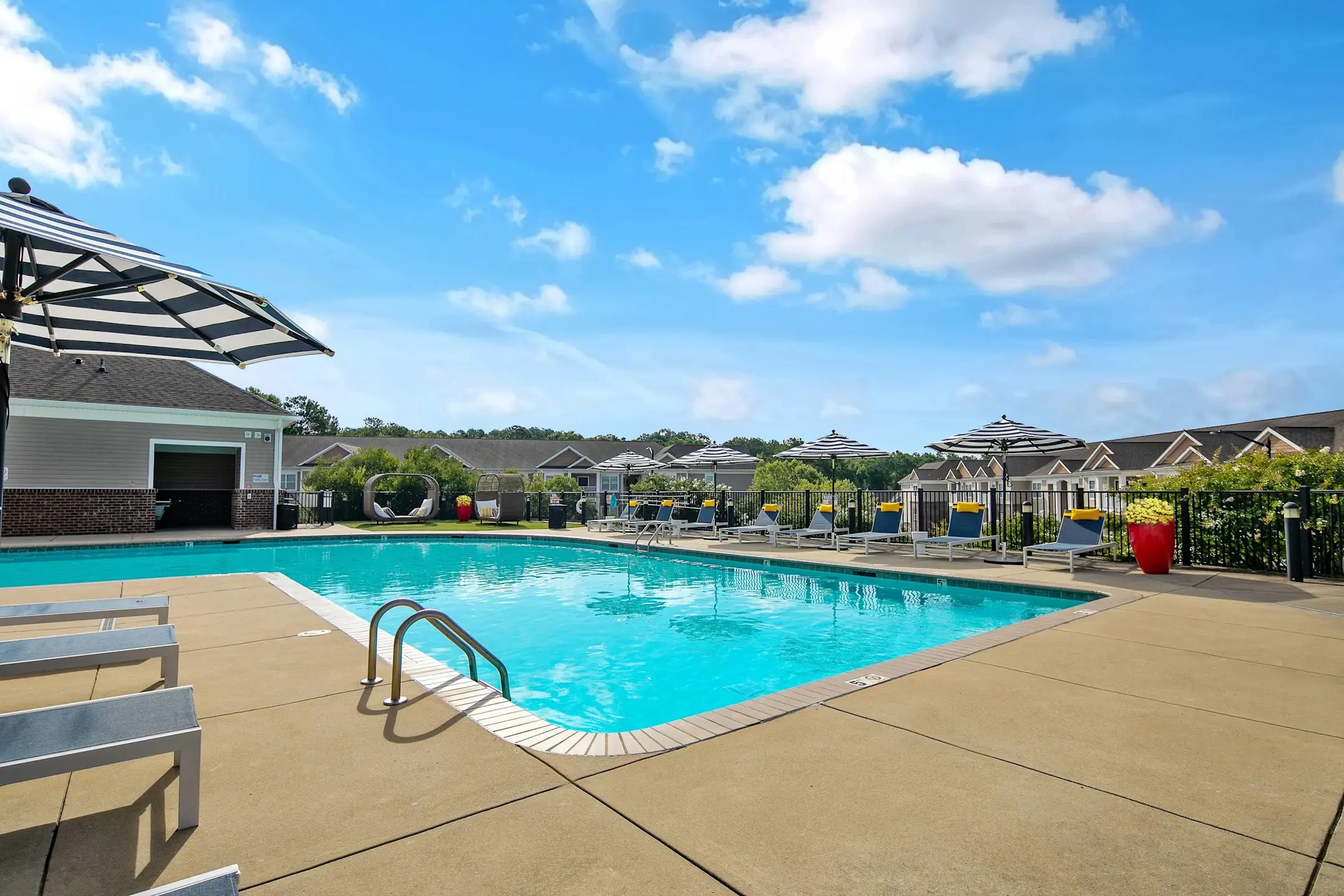 The Enclave at Pamalee Square 1014 Enclave Dr Fayetteville, NC