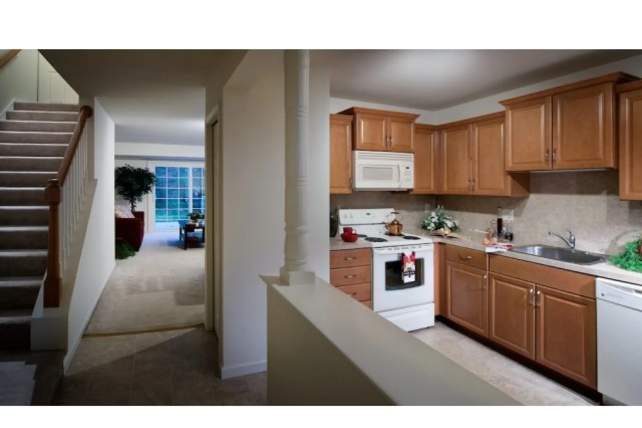 Kitchen - Charleston Townhouses - Lancaster, PA